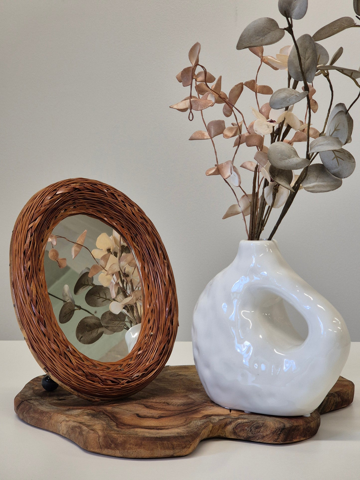 Kleine vintage rotan spiegel