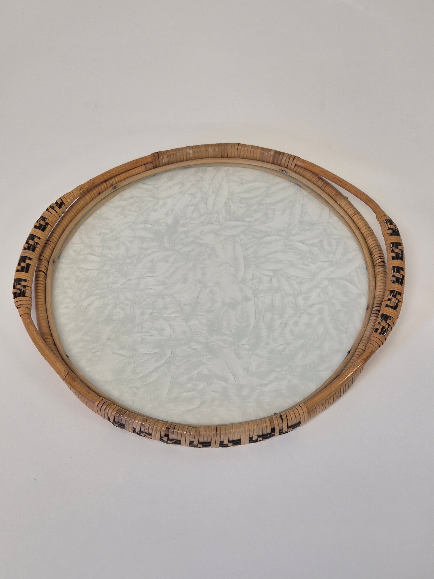Vintage rotan glazen dienblad - grote geweven serveerschaal