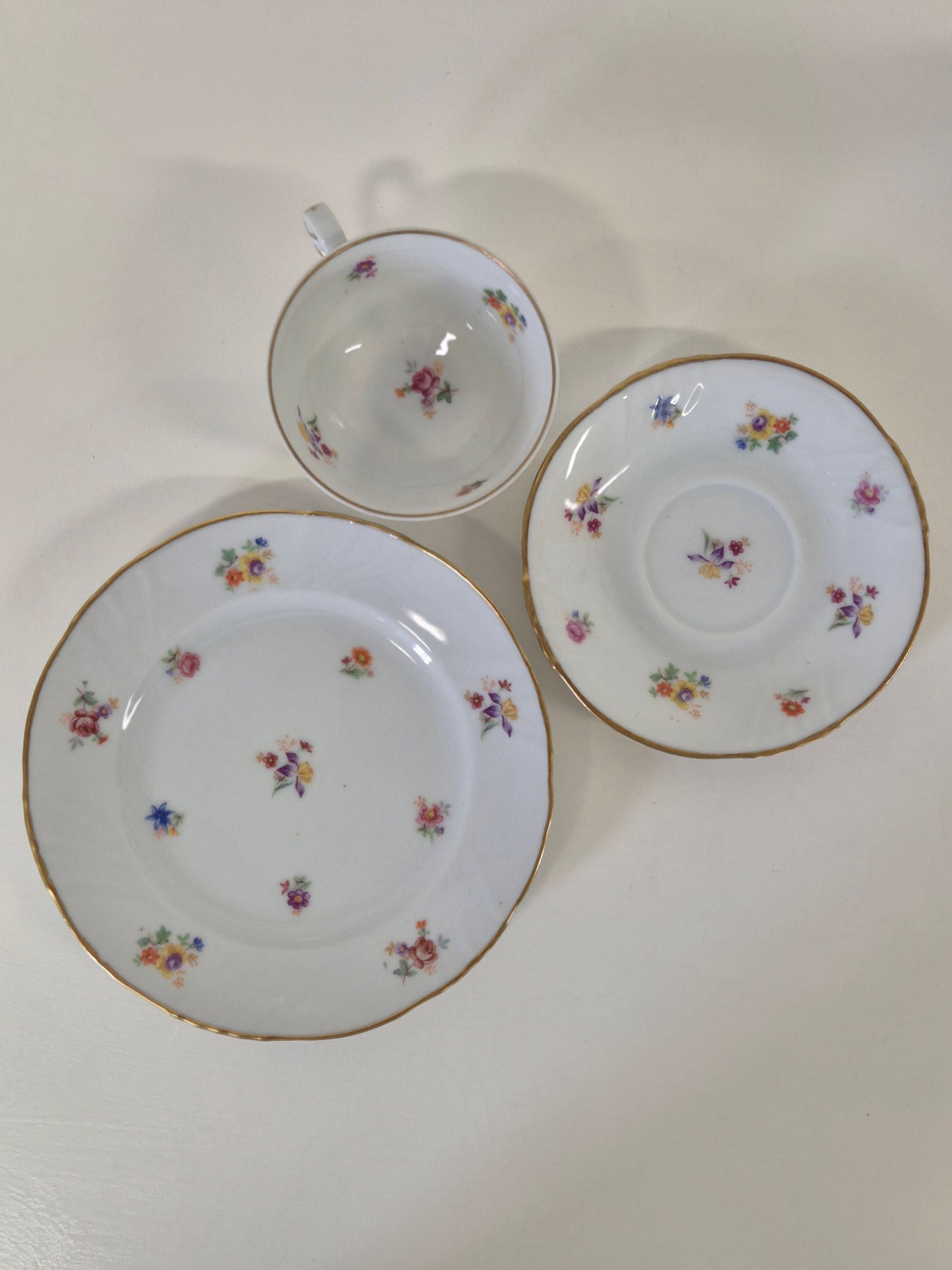 Arabia Finland Vintage Floral Coffee Cup & Saucer – Design by Svea Granlund