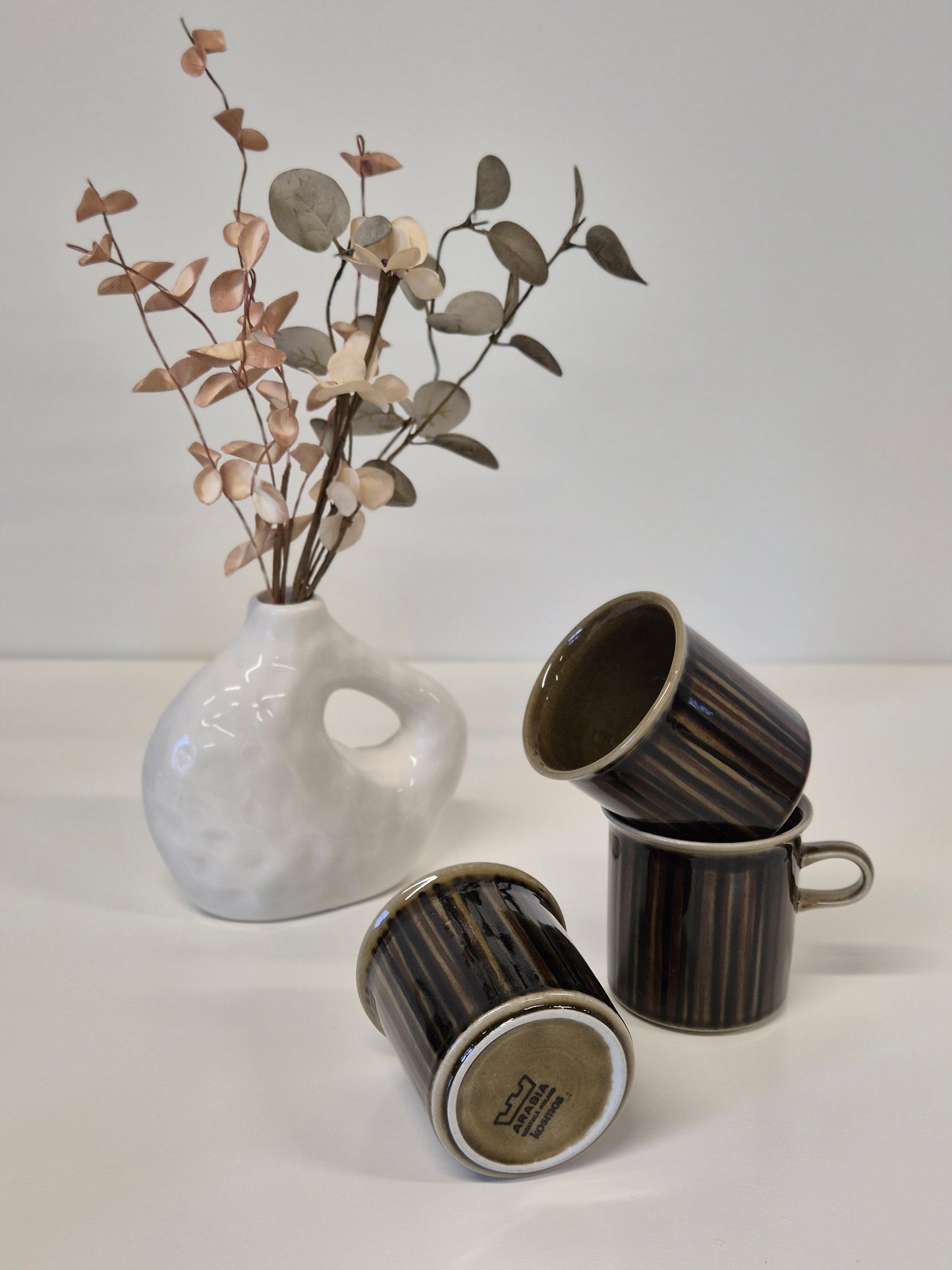 Tasse à cacao Arabia Kosmos par Gunvor Olin-Grönqvist (1963-1976)