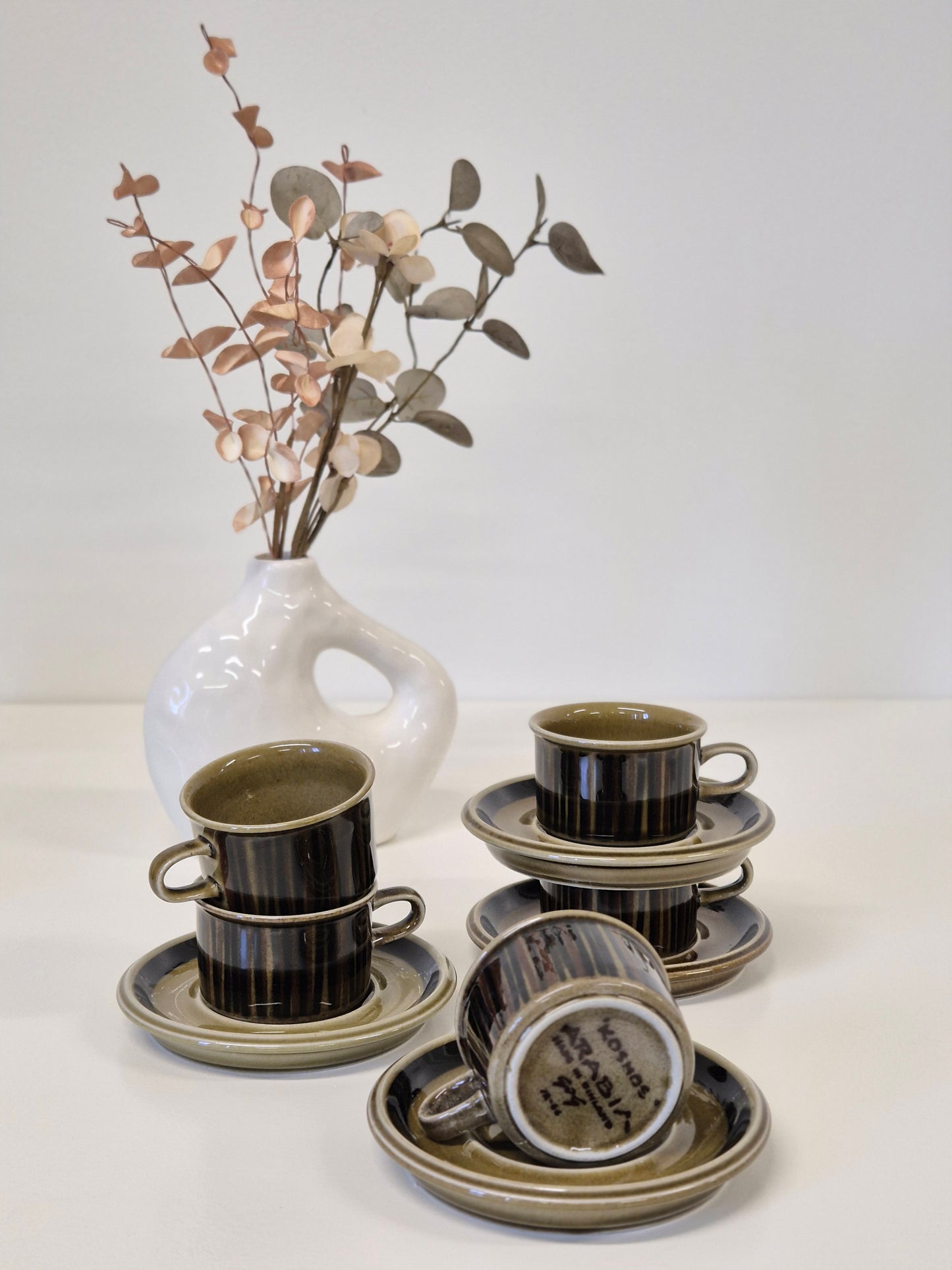 Arabia Kosmos Mocha Cup and Saucer by Gunvor Olin-Grönqvist (1963–1976)