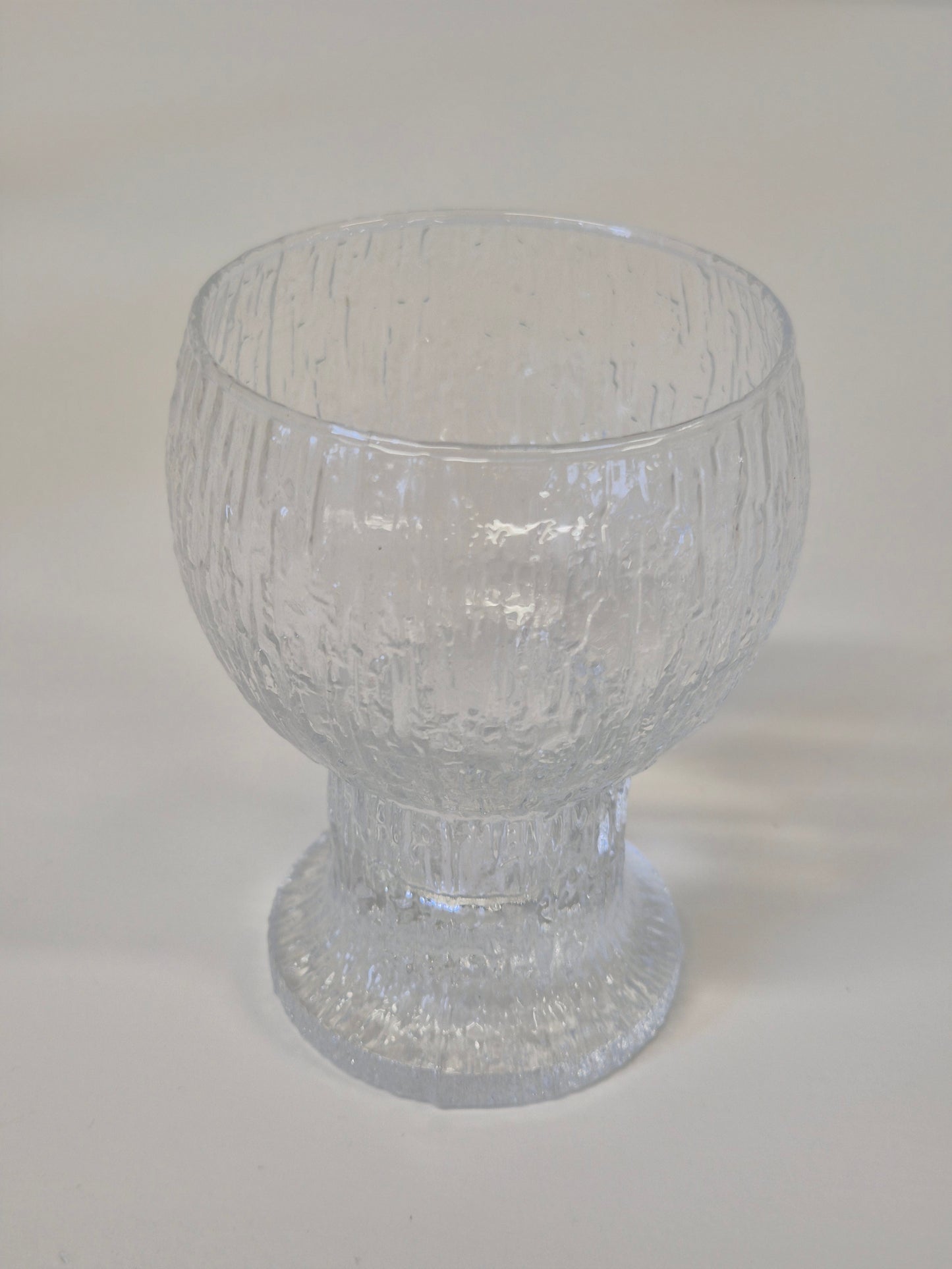 Iittala Kekkerit witte wijnglazen van Timo Sarpaneva (1973-1986)