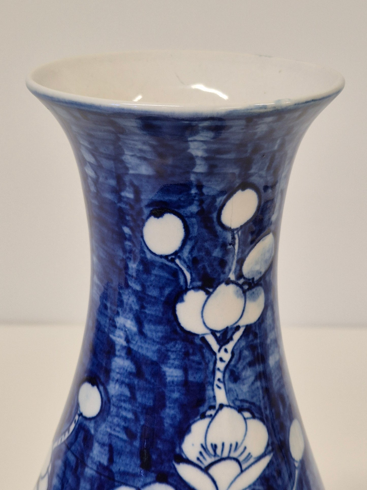 Vintage vaas in Chinese stijl - blauw en wit porselein