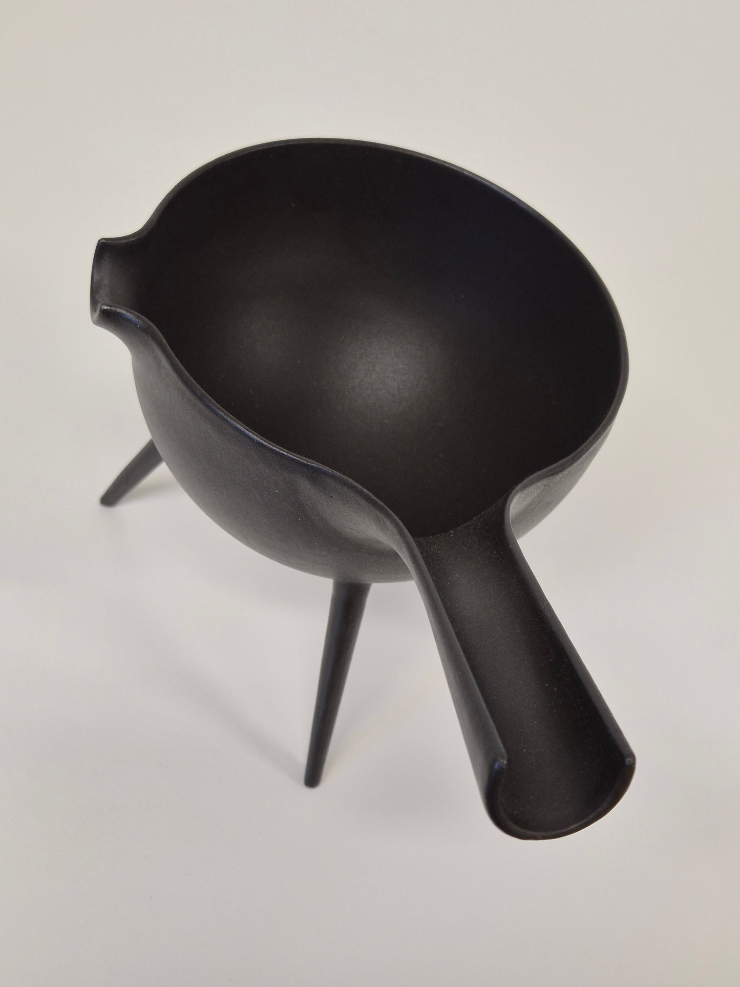 Vintage Rosenlew driepotige ketel – Fins gietijzer
