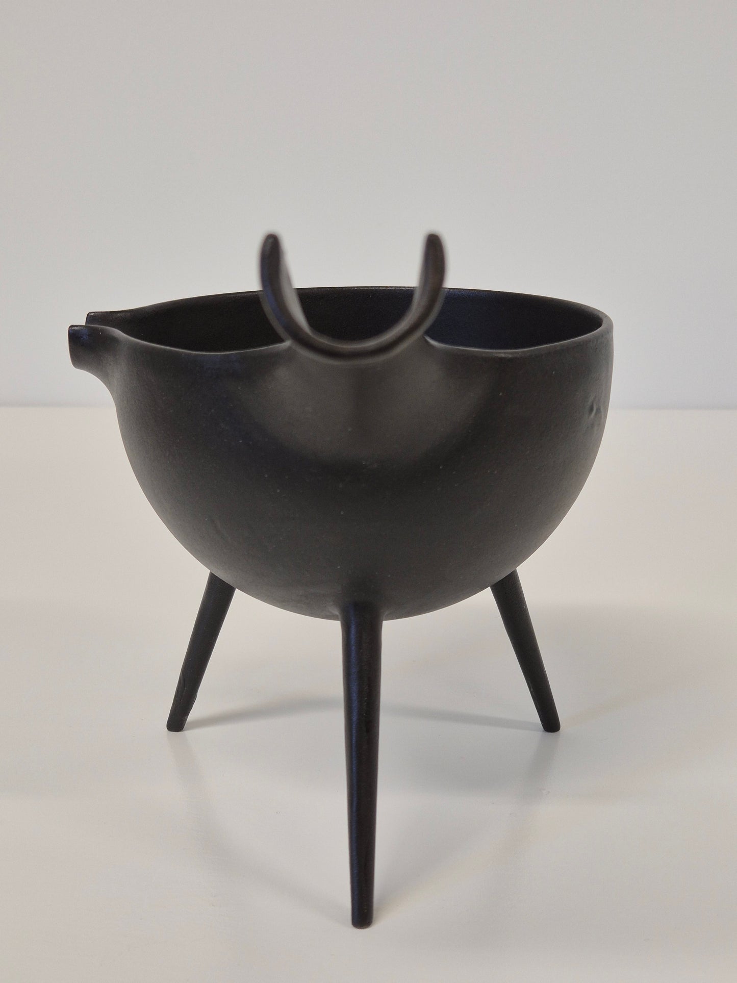Vintage Rosenlew driepotige ketel – Fins gietijzer