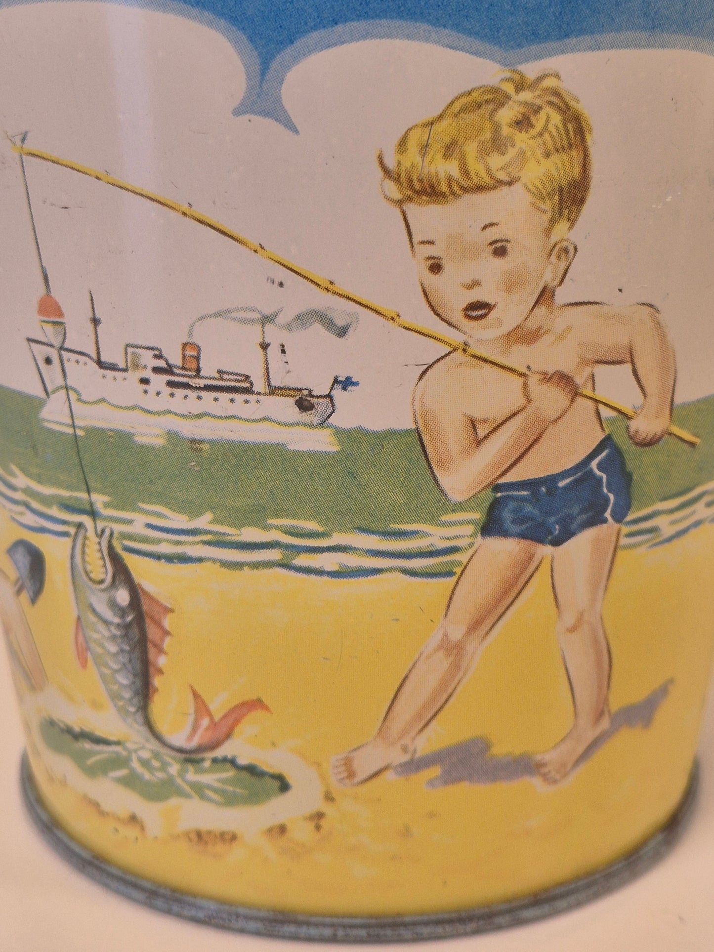 Vintage Sand Pail – Retro Beach Toy