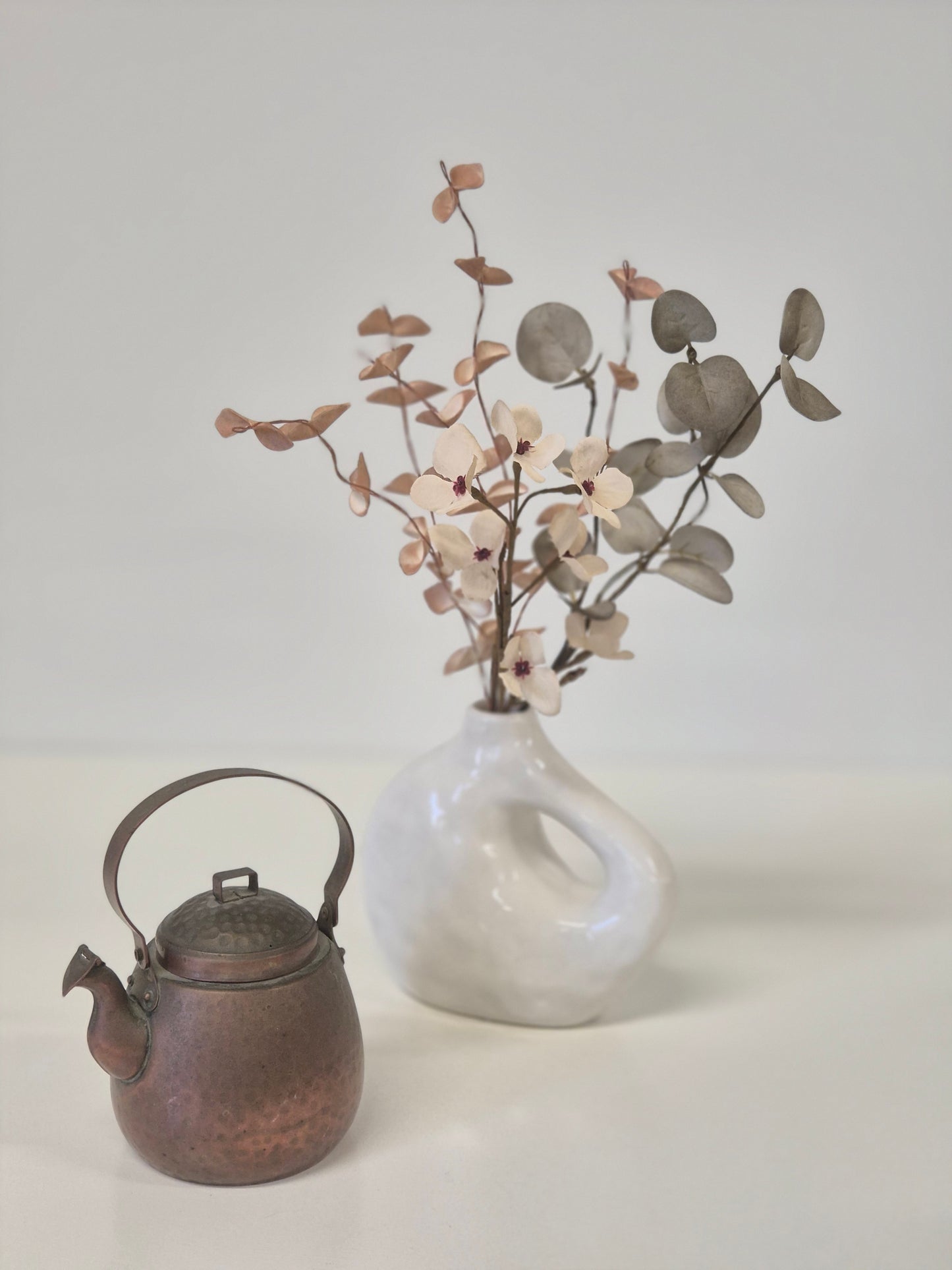 Vintage koperen theepot - klassiek rustiek keukengerei
