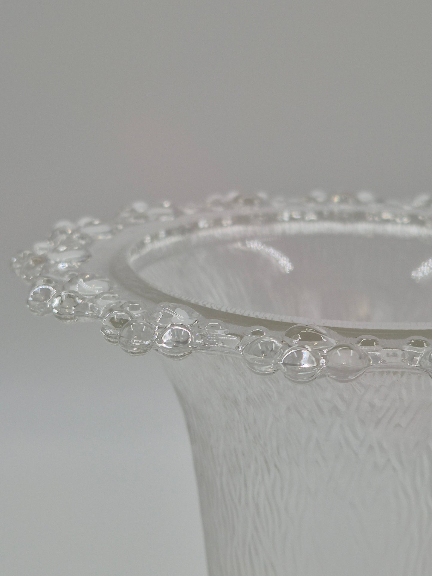 Bol à punch sur pied Masserini Barroco – Verre d'art italien, milieu des années 1970