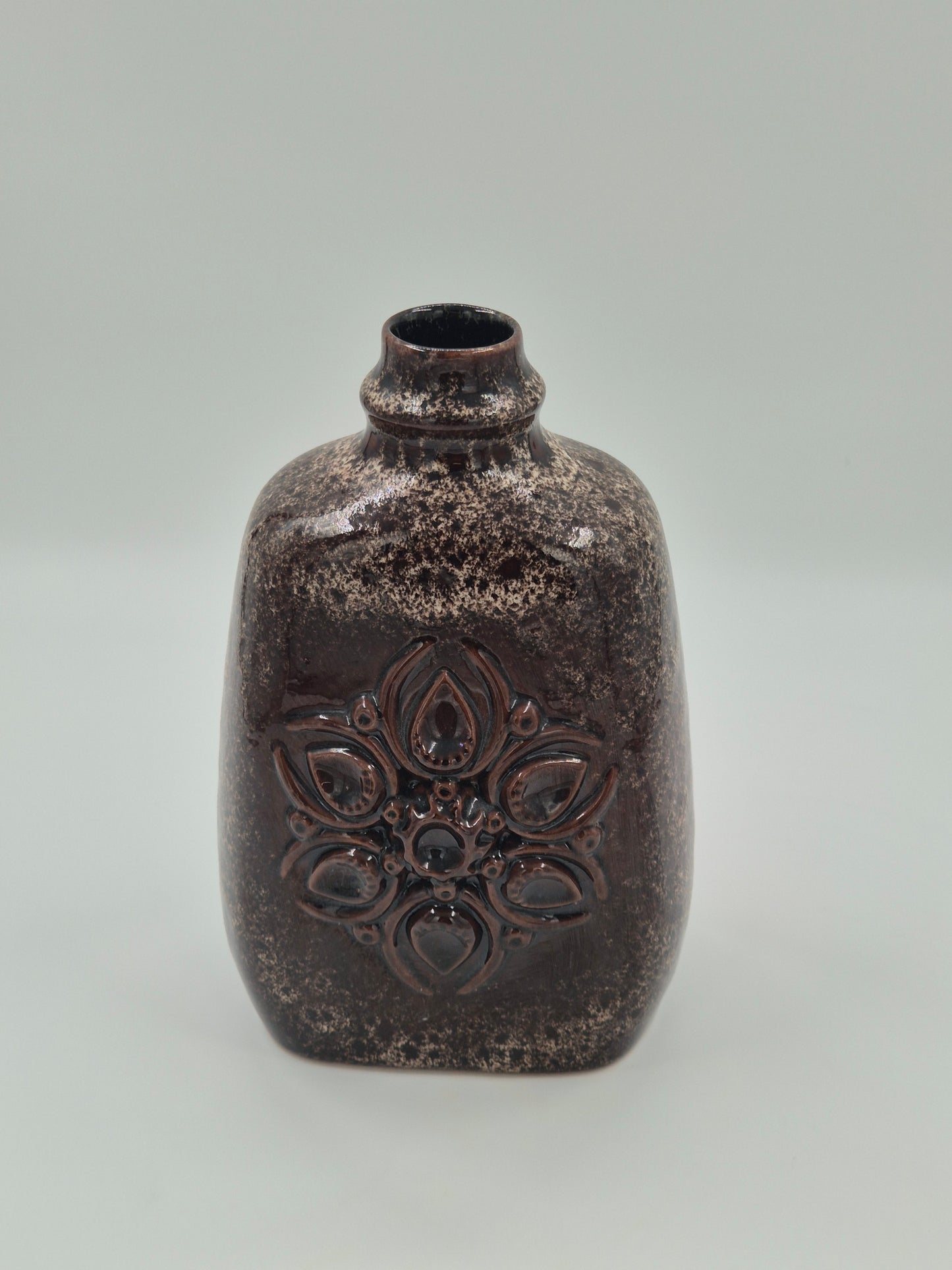 Vintage Strehla kleifles – Duits aardewerk uit het midden van de vorige eeuw