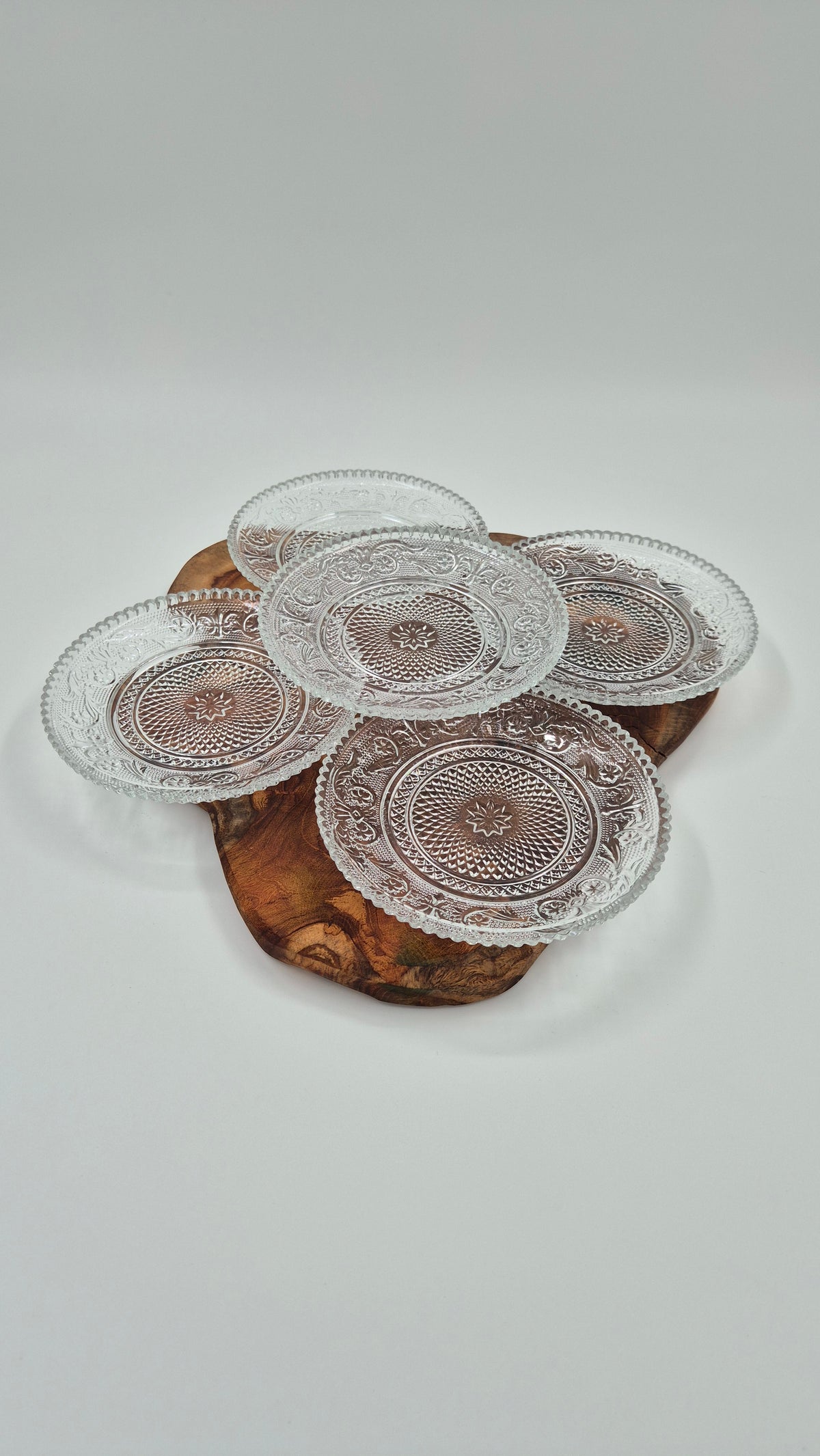 Set of Six Vintage Dessert Plate – Elegant Retro Tableware
