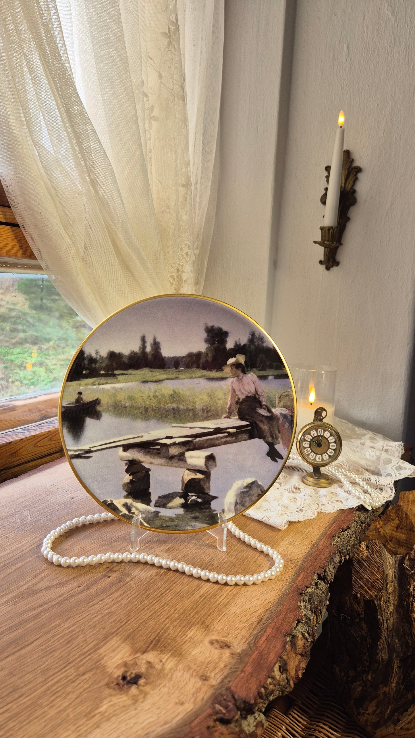 Arabia “Pyykkiranta” Wall Plate – Itsenäinen Suomi 1917–1994 (Limited Edition)