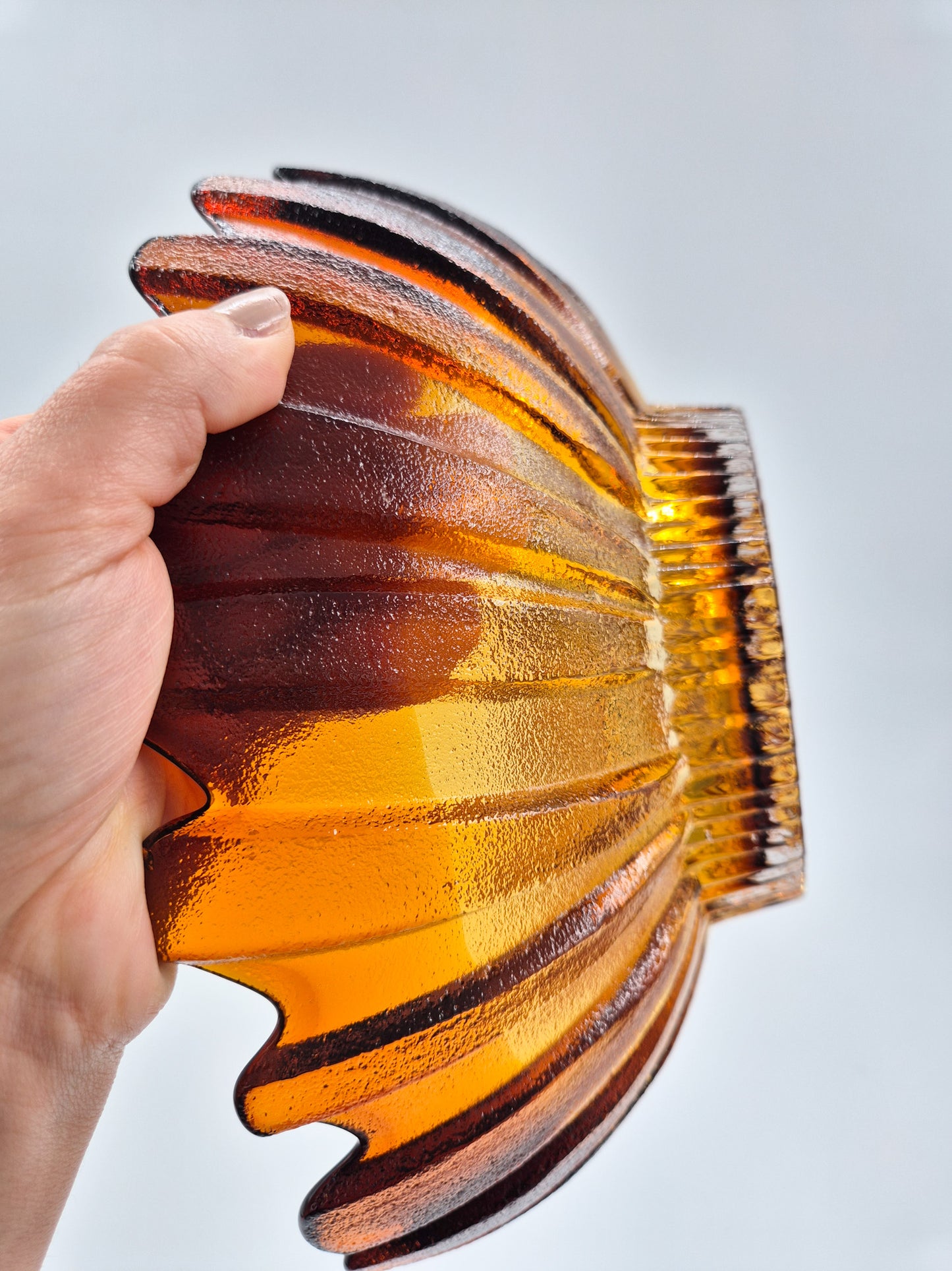 Vintage Humppila Glass Bowl – Amber Sunburst Pressed Glass