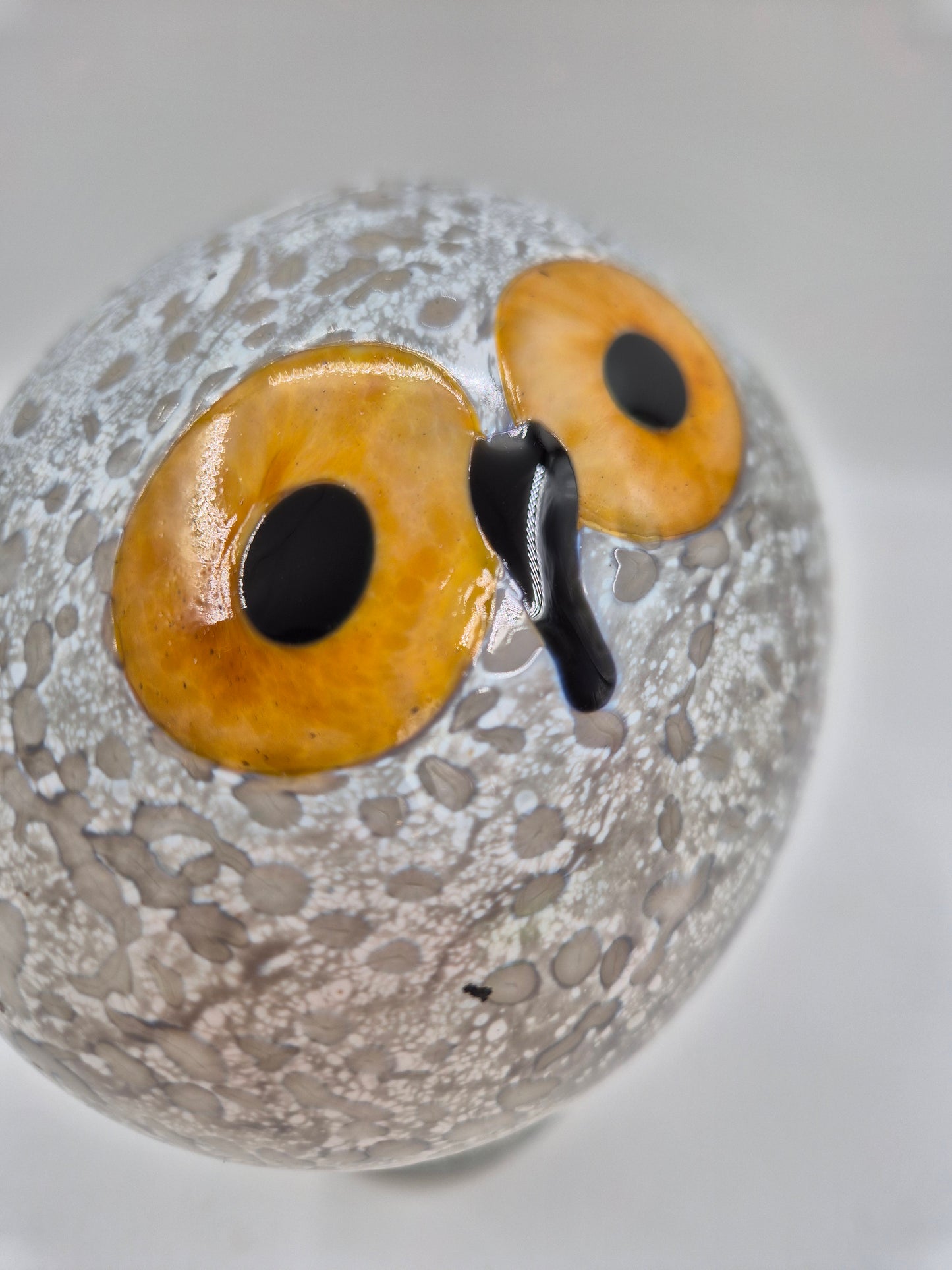 Oiva Toikka Helmipöllö Owl, Signed Art Glass Bird, Nuutajärvi Finland