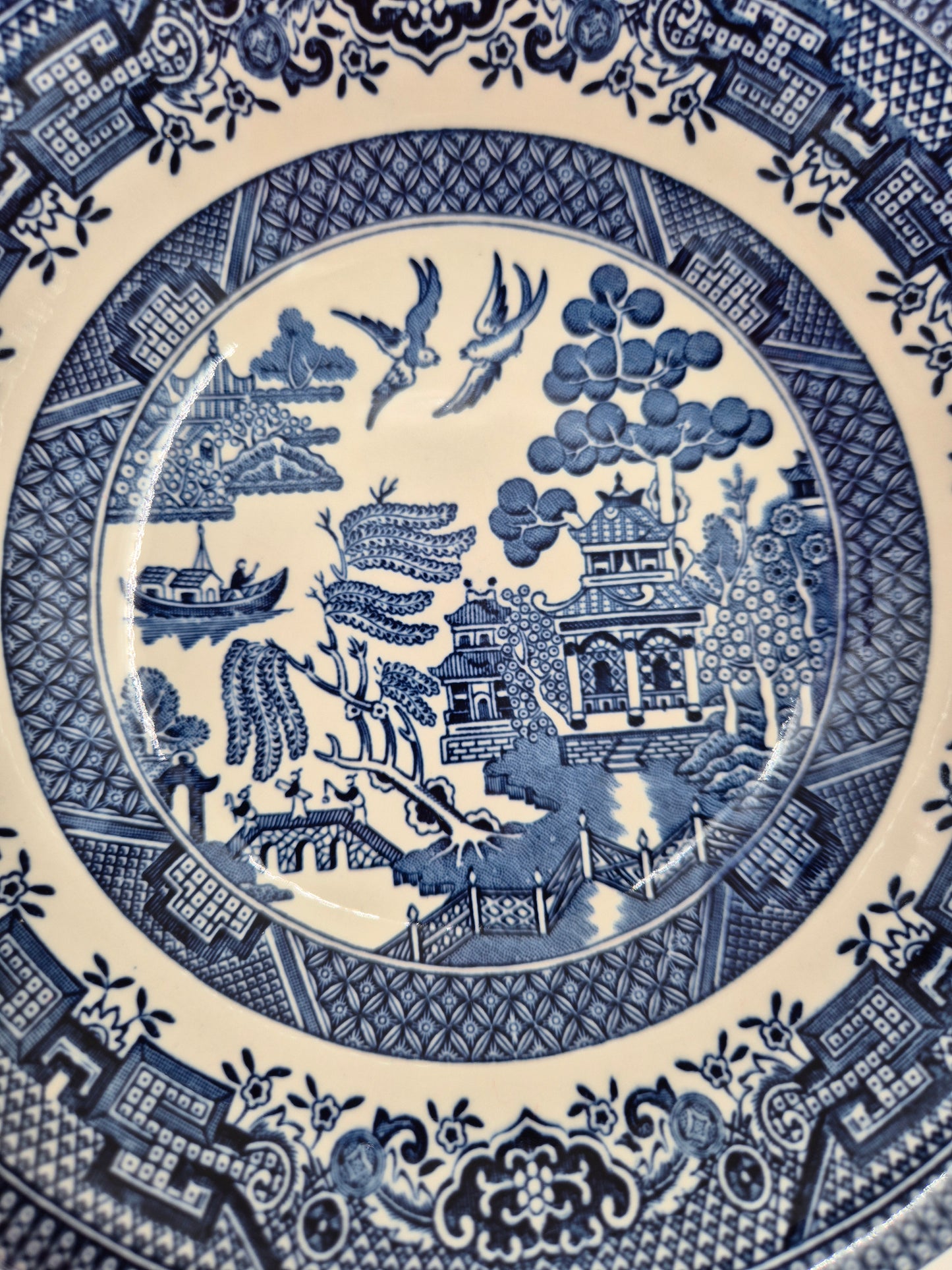Set of 8 Vintage Churchill England Blue Willow Dessert Bowls | Blue & White English Transferware