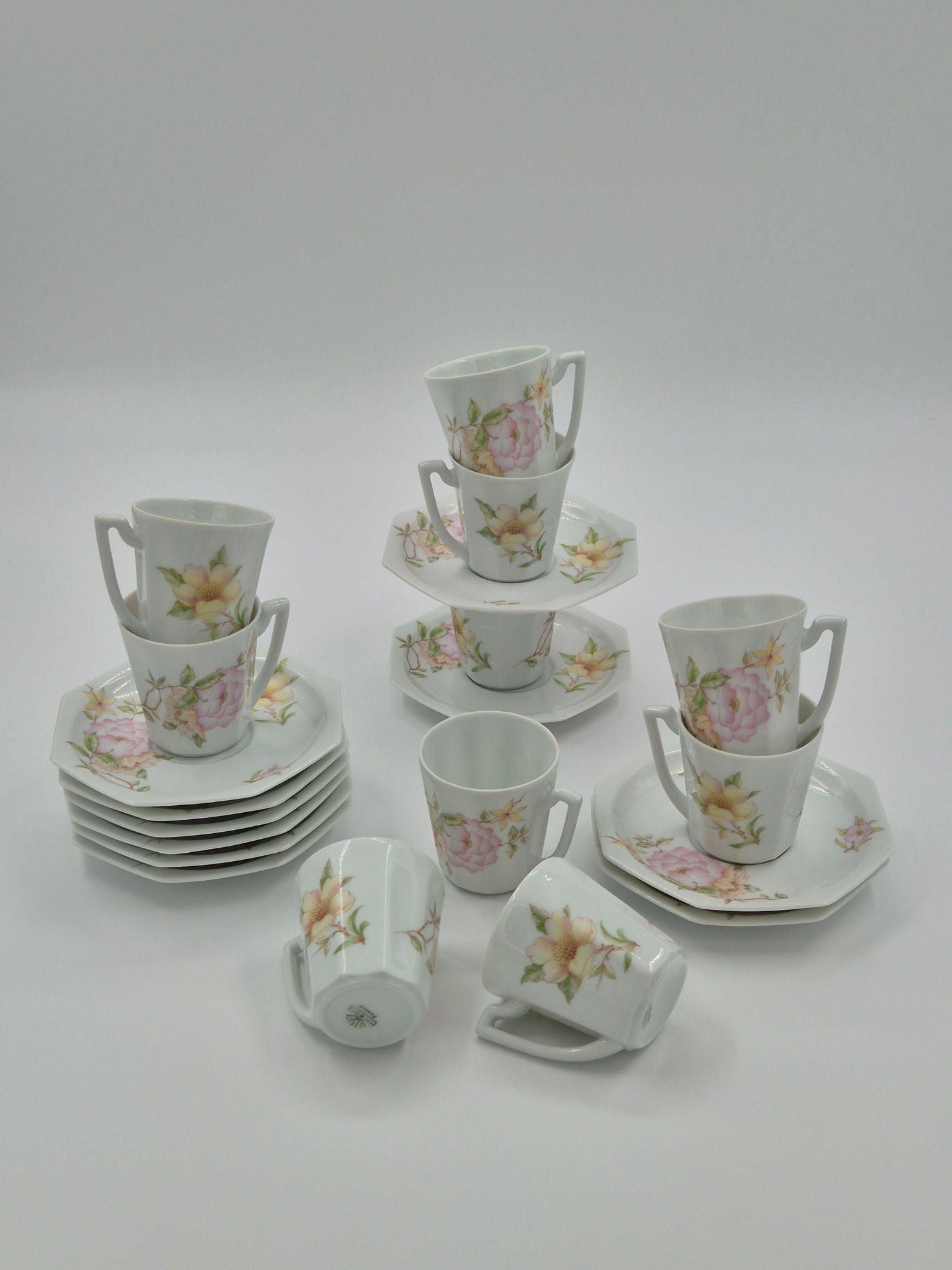 Retro Home & Dining