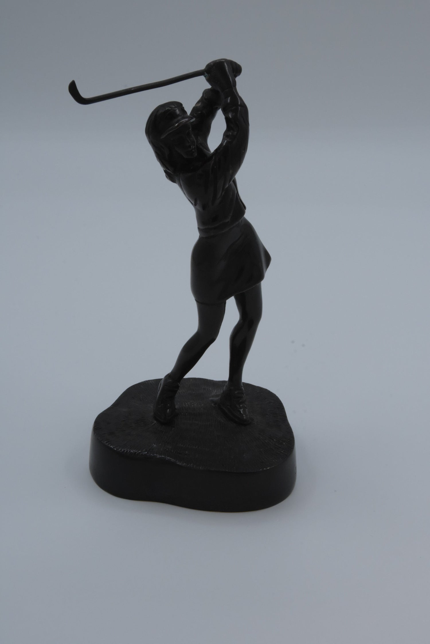 Decorative Figurines & Sculptures
