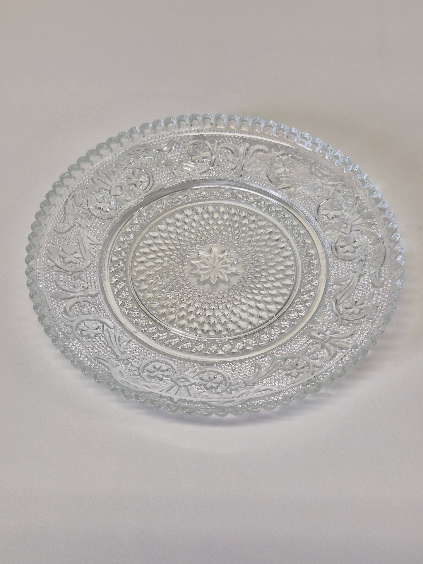 Vintage dessertbord - elegant retro servies