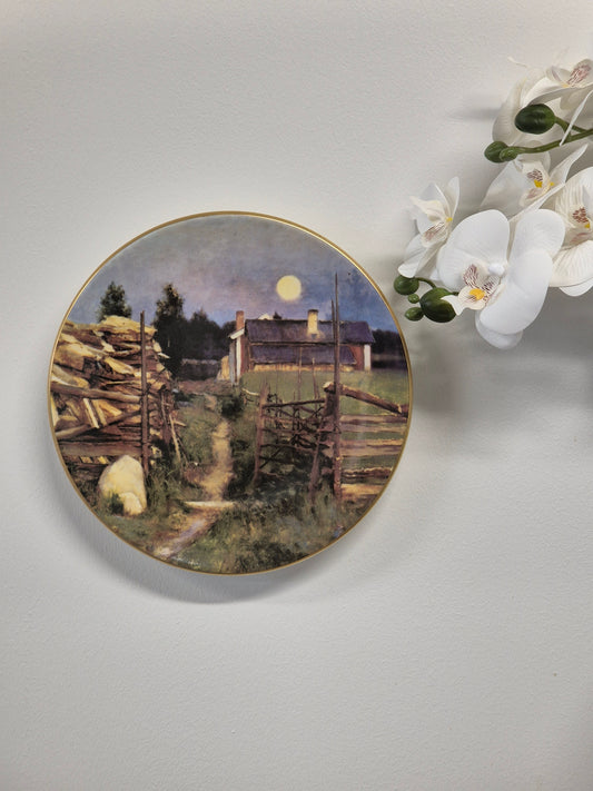 Arabia Itsenäinen Suomi Annual Plate – Collectible Finnish Porcelain