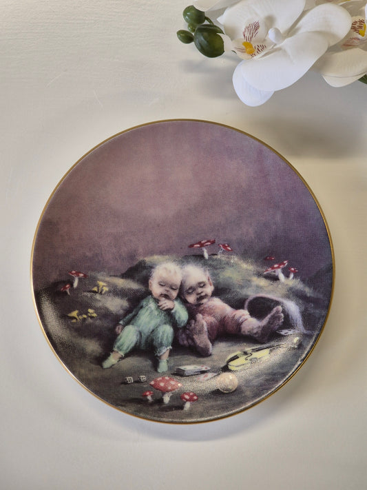 Arabia Sadun totuus Wall Plate Sussi Anna Åberg / 1990