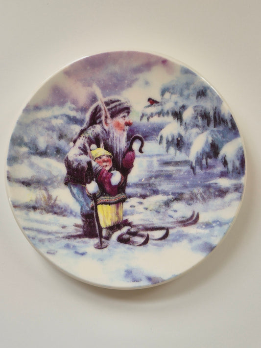 Arabia Pikkupeikon Year Wall Plate 1992 – Sussi Anna Åberg