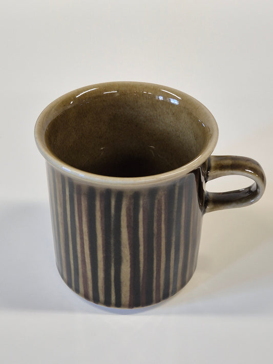 Arabia Kosmos Cocoa Mug by Gunvor Olin-Grönqvist (1963–1976)
