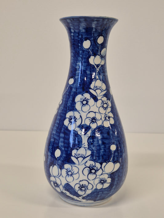 Vintage vaas in Chinese stijl - blauw en wit porselein