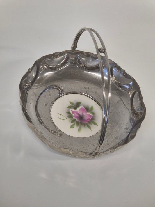 Vintage French-style Serving Bowl with Handle
