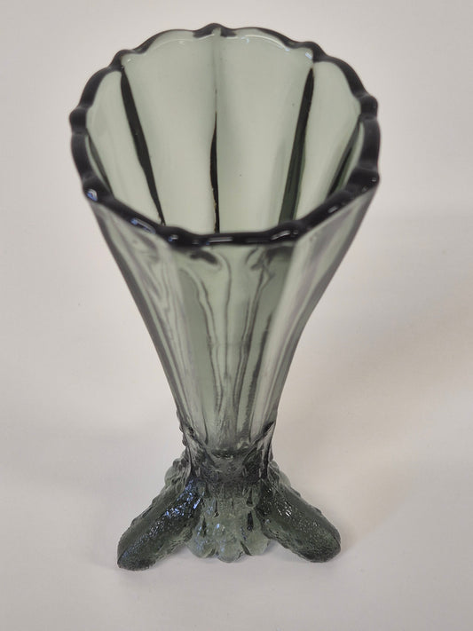 Riihimäen Lasi Tripod Vase – Green Glass, Finland
