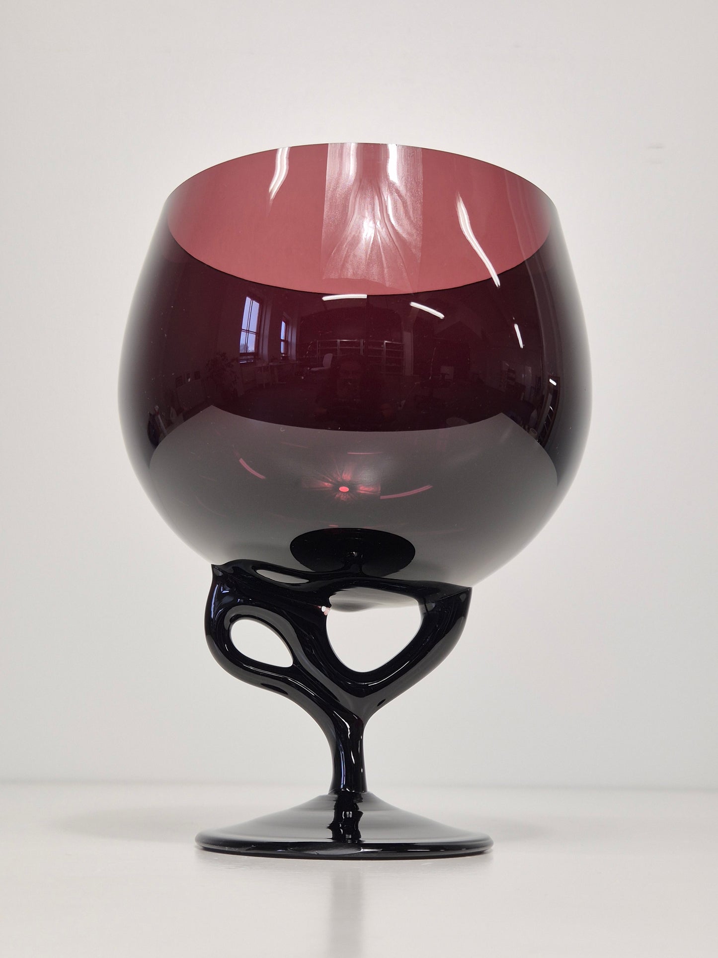 Vintage Violet Aroma Glass – Scent Diffuser or Decorative Vessel