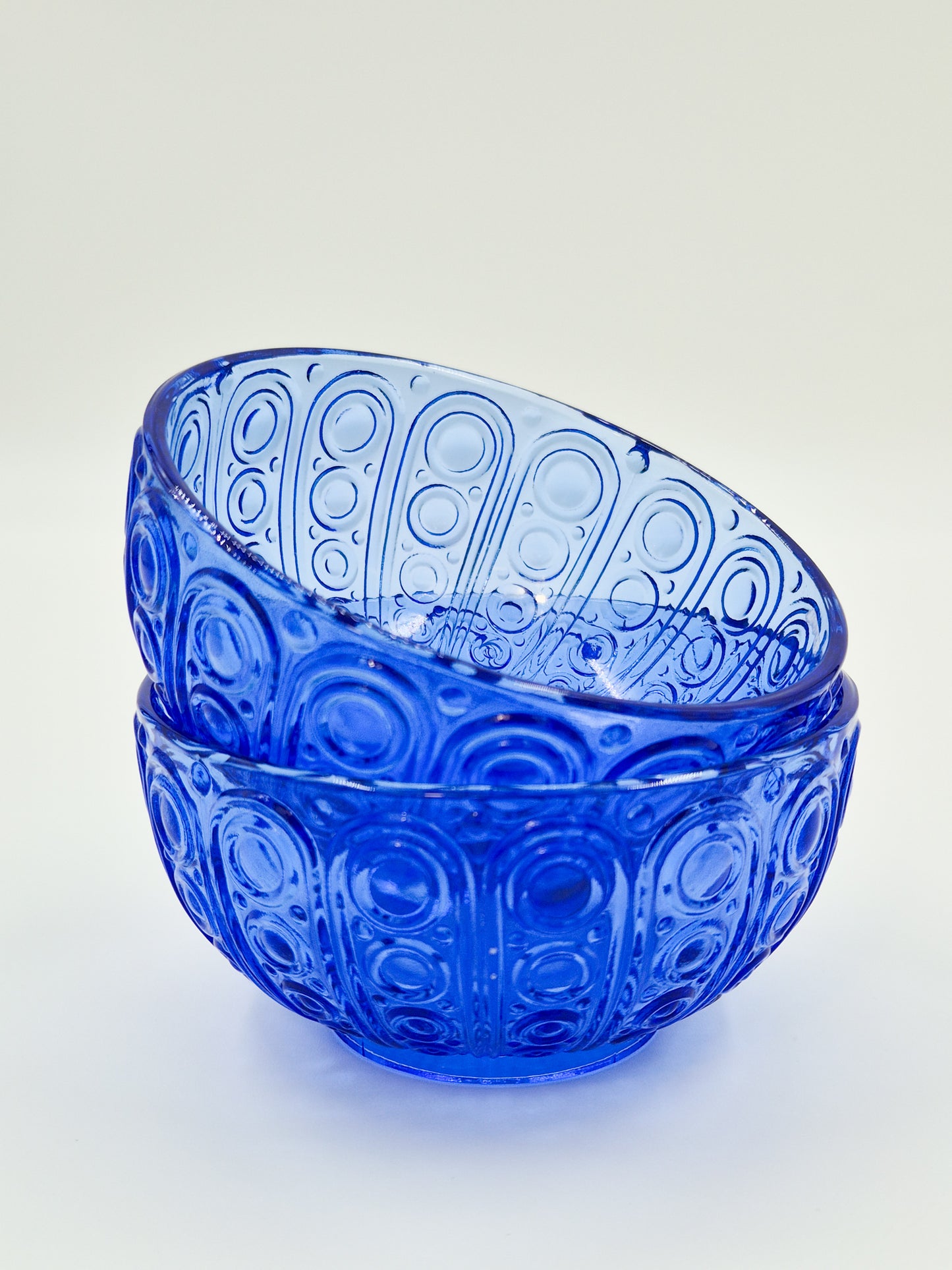 Riihimäen Lasi Riikinkukko dessertschaal – Nanny Still Design, Finland