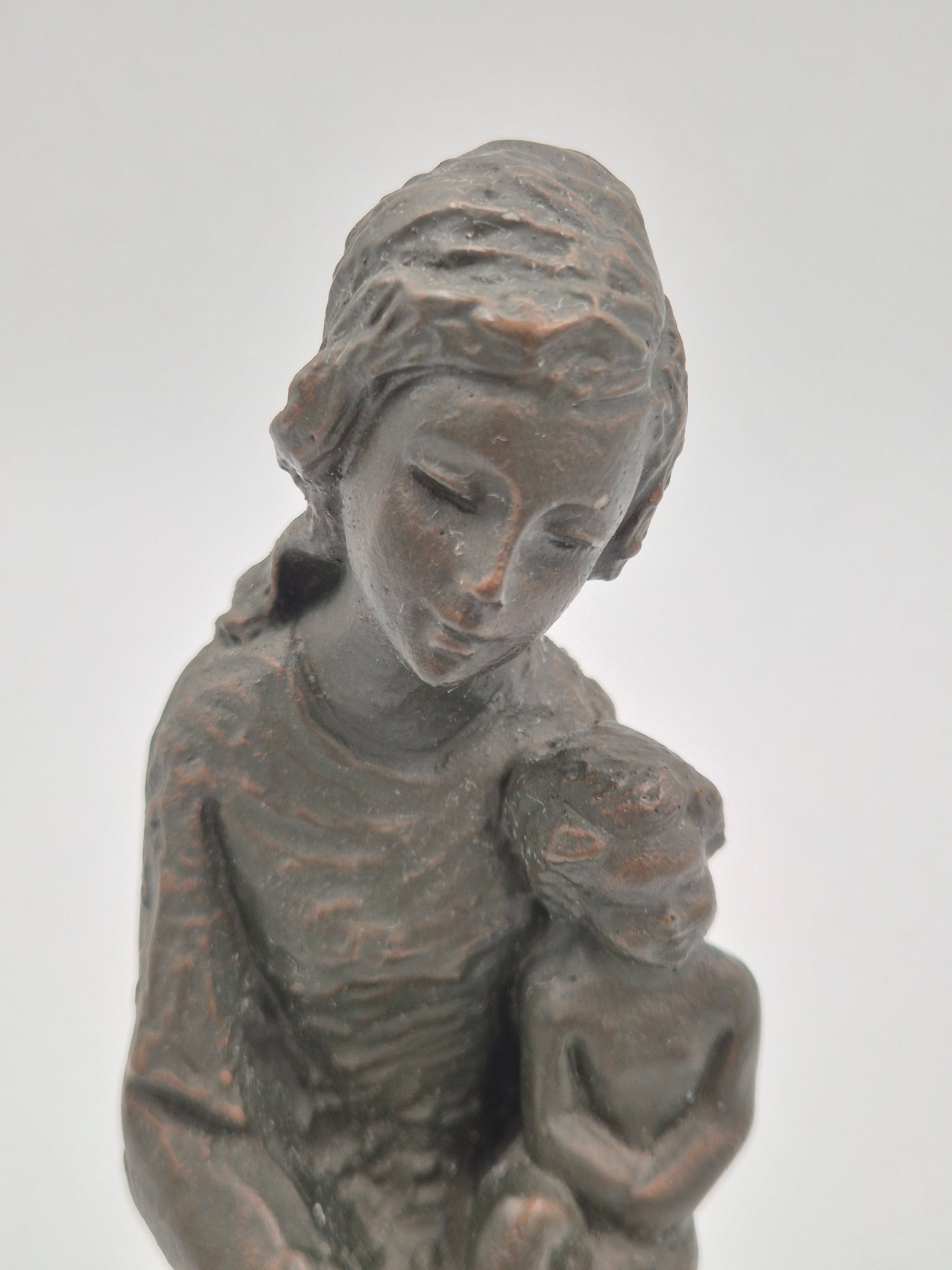 Mother & Child Sculpture – Vintage Nordic Figurine of Love and Warmth