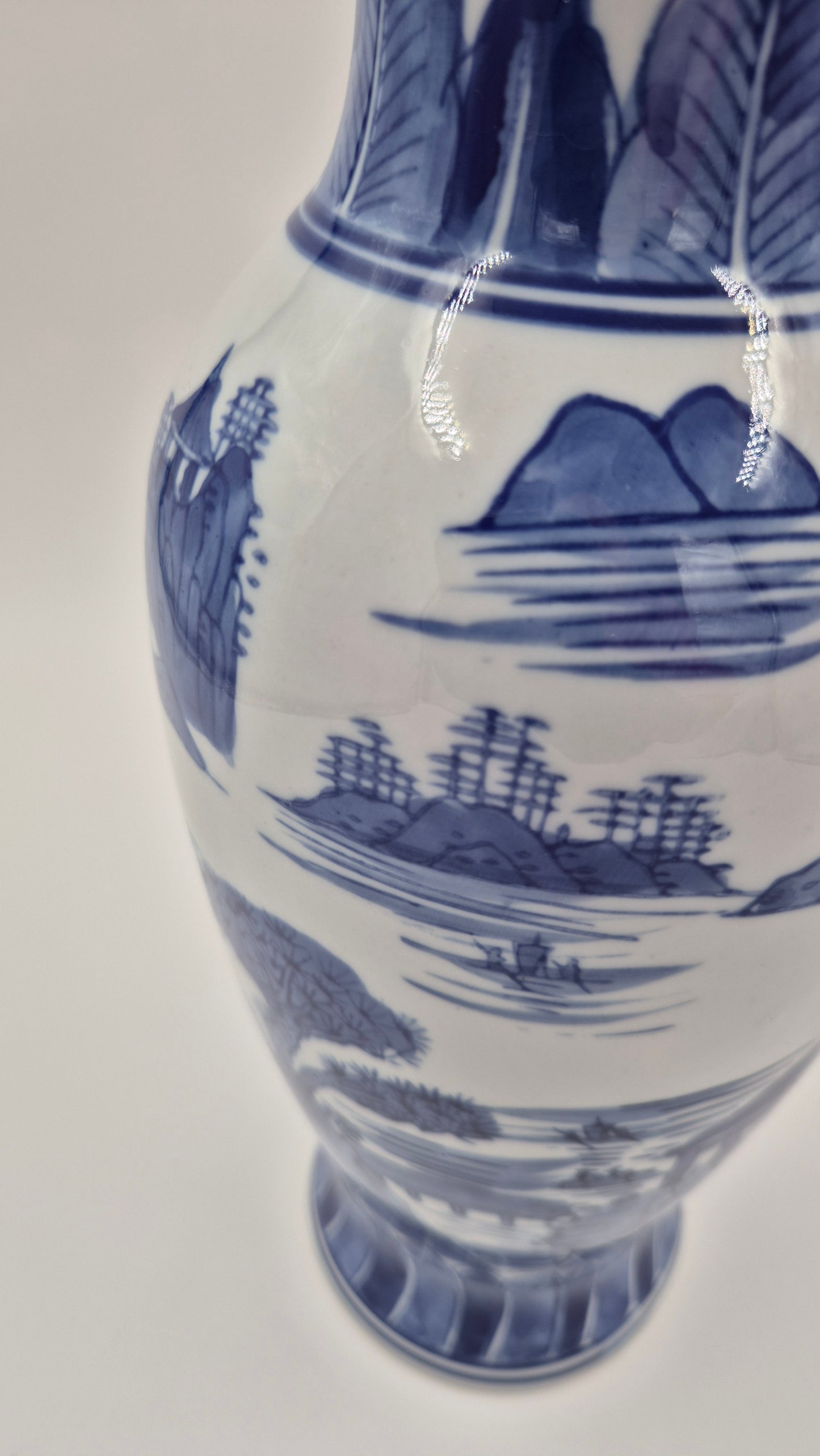 Vintage Chinese Vase H30cm