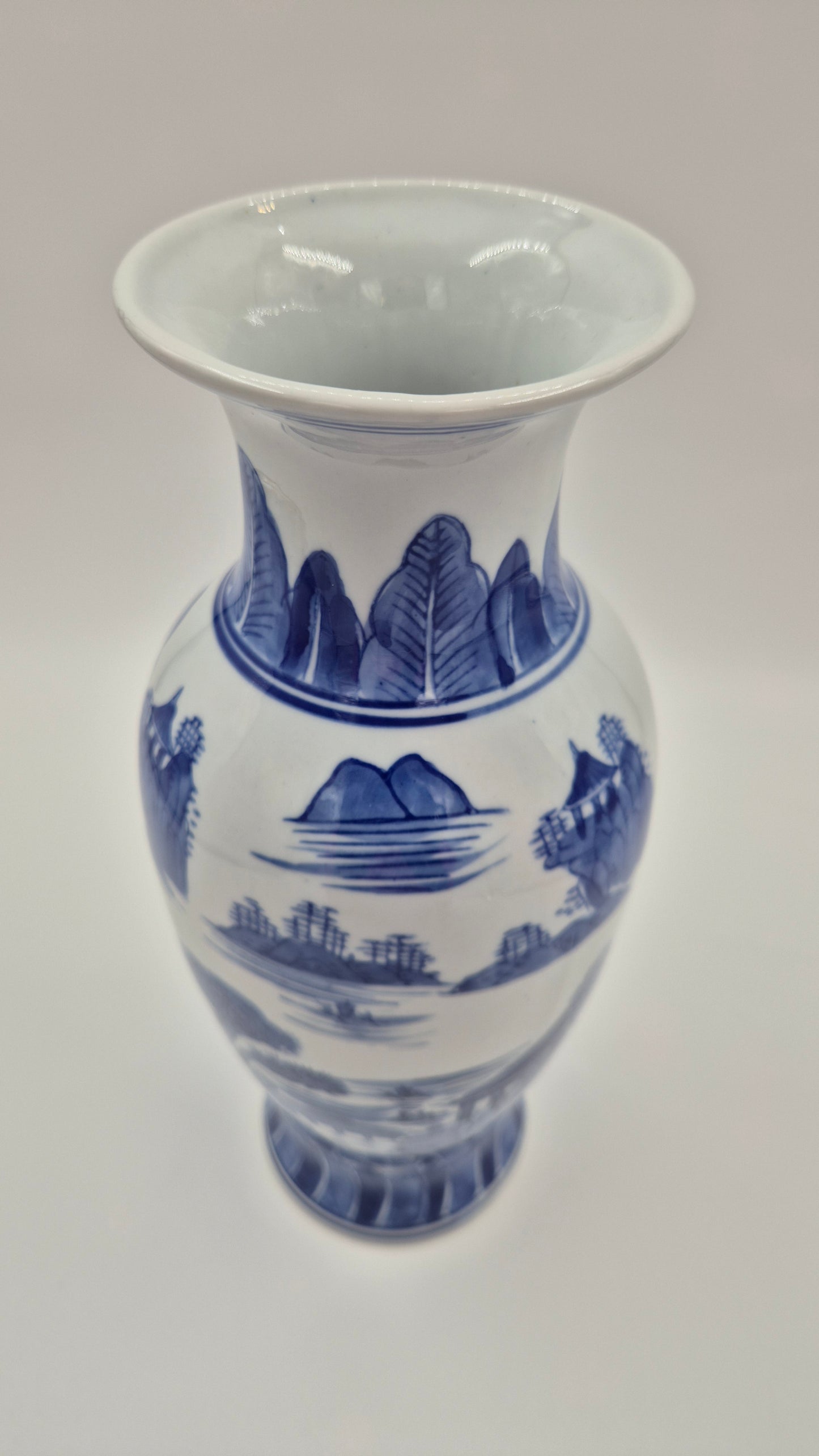 Vintage Chinese Vase H30cm
