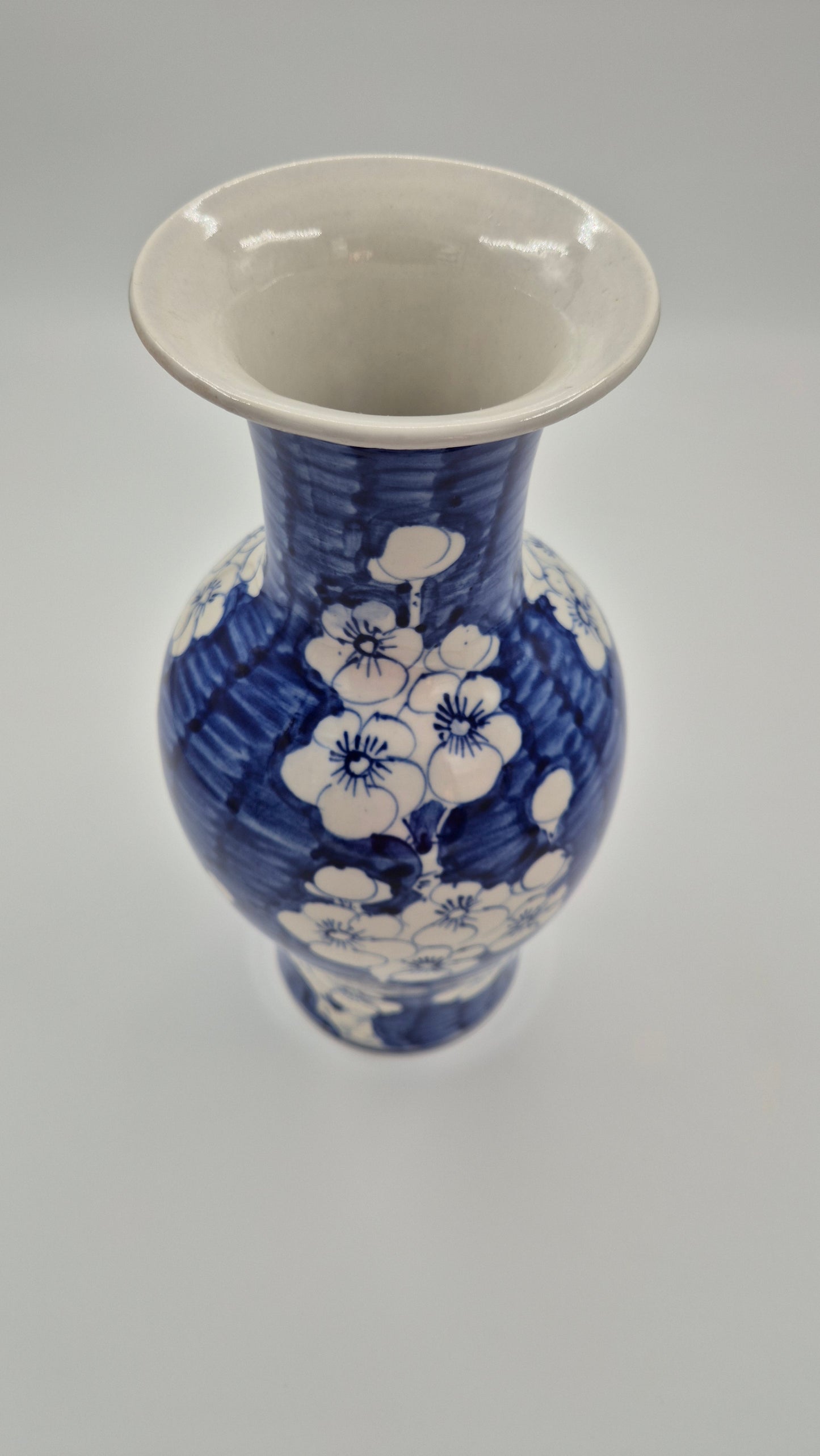 Vintage Chinese-Style Vase H31cm