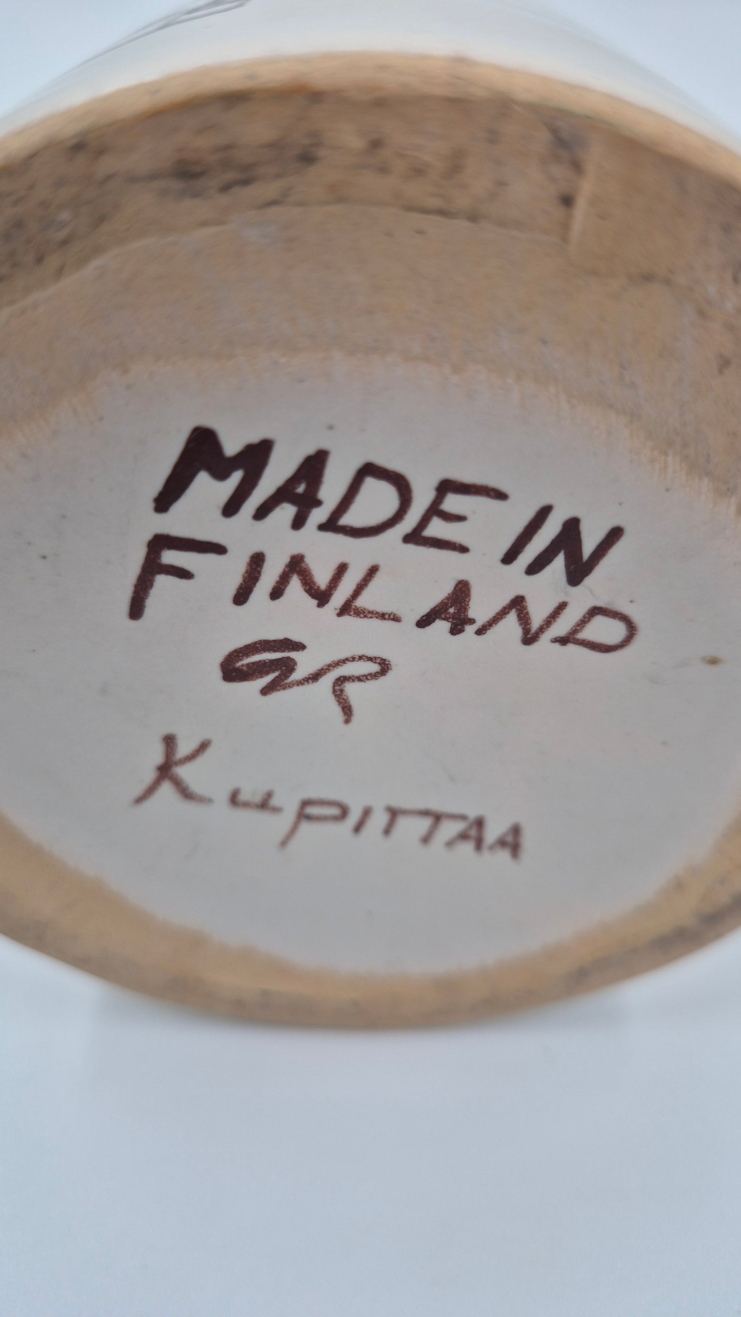 Vintage Kupittaan Savi “Haarikka” stoneware beaker, Gudrun Raunio design, Finland