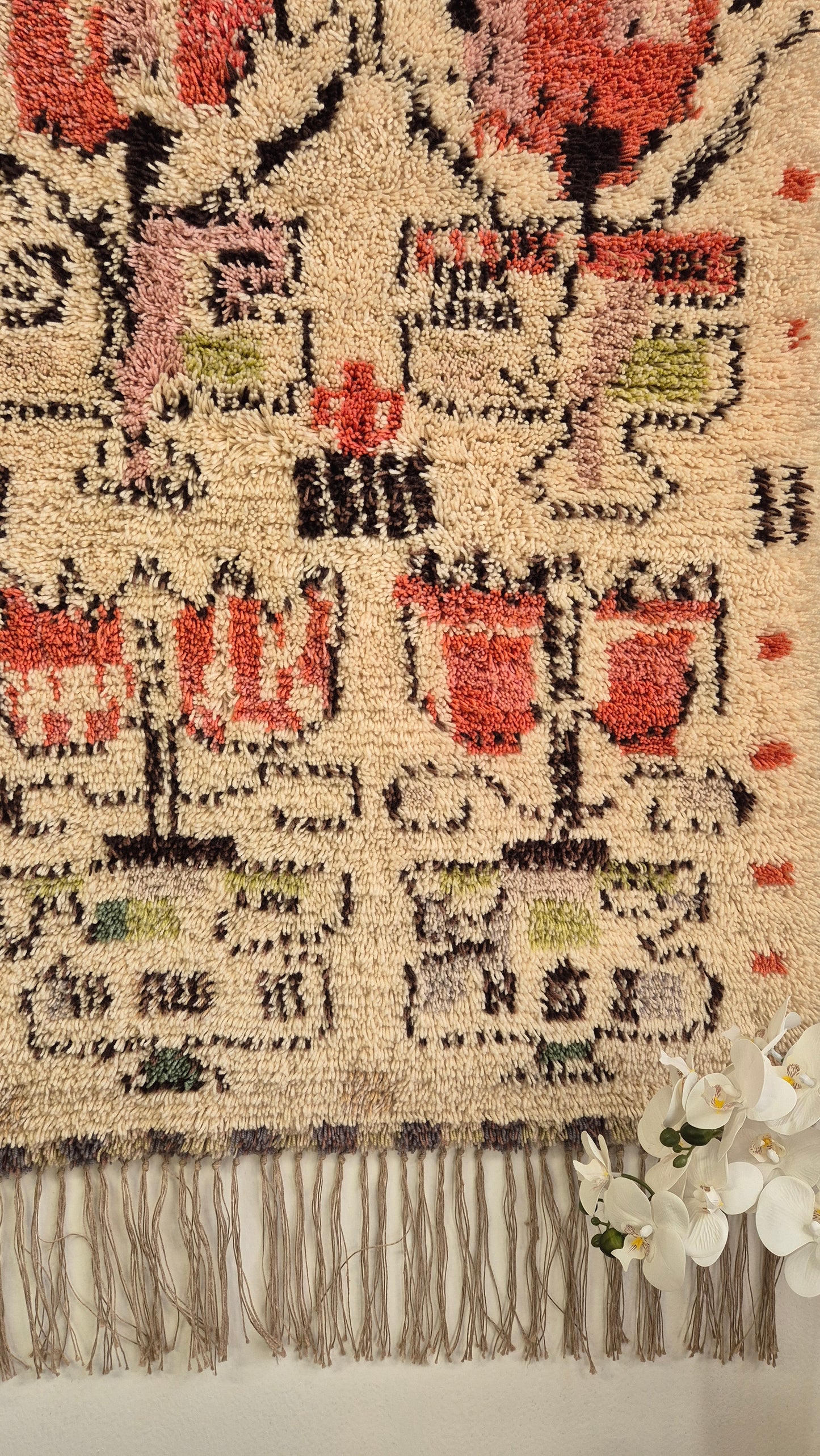 Vintage Finnish Wall Rug "Kukkamaljakko" by Laila Karttunen