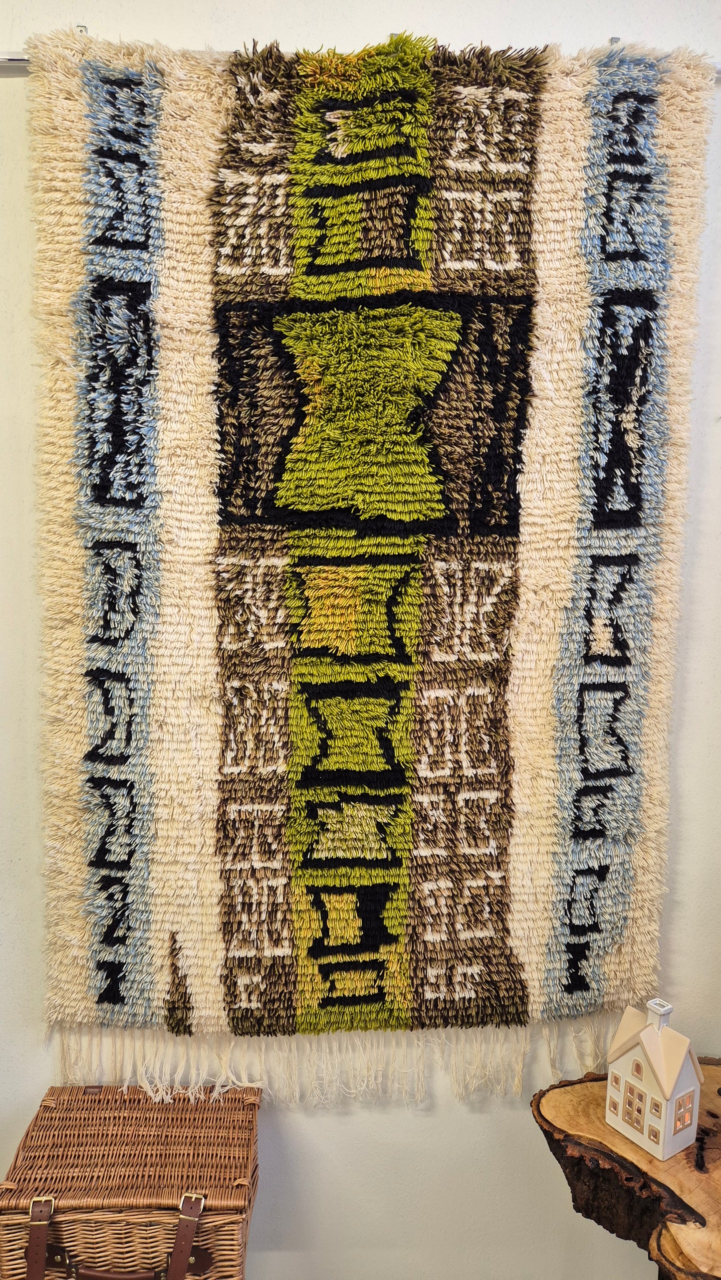 Vintage Finnish Wall Rug by Kirsti Iivessalo – Scandinavian Textile Art