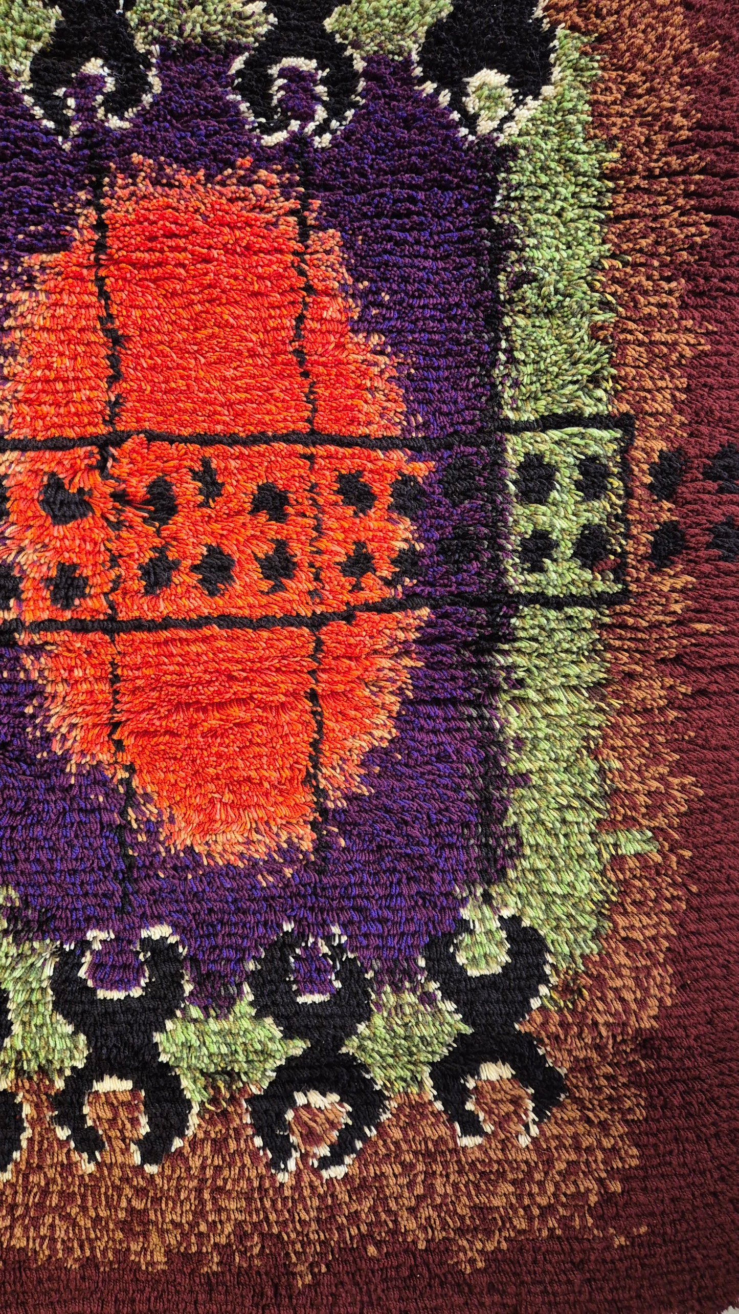 Vintage Finnish Wall Rug by Hannamaija Teisko – Scandinavian Textile Art