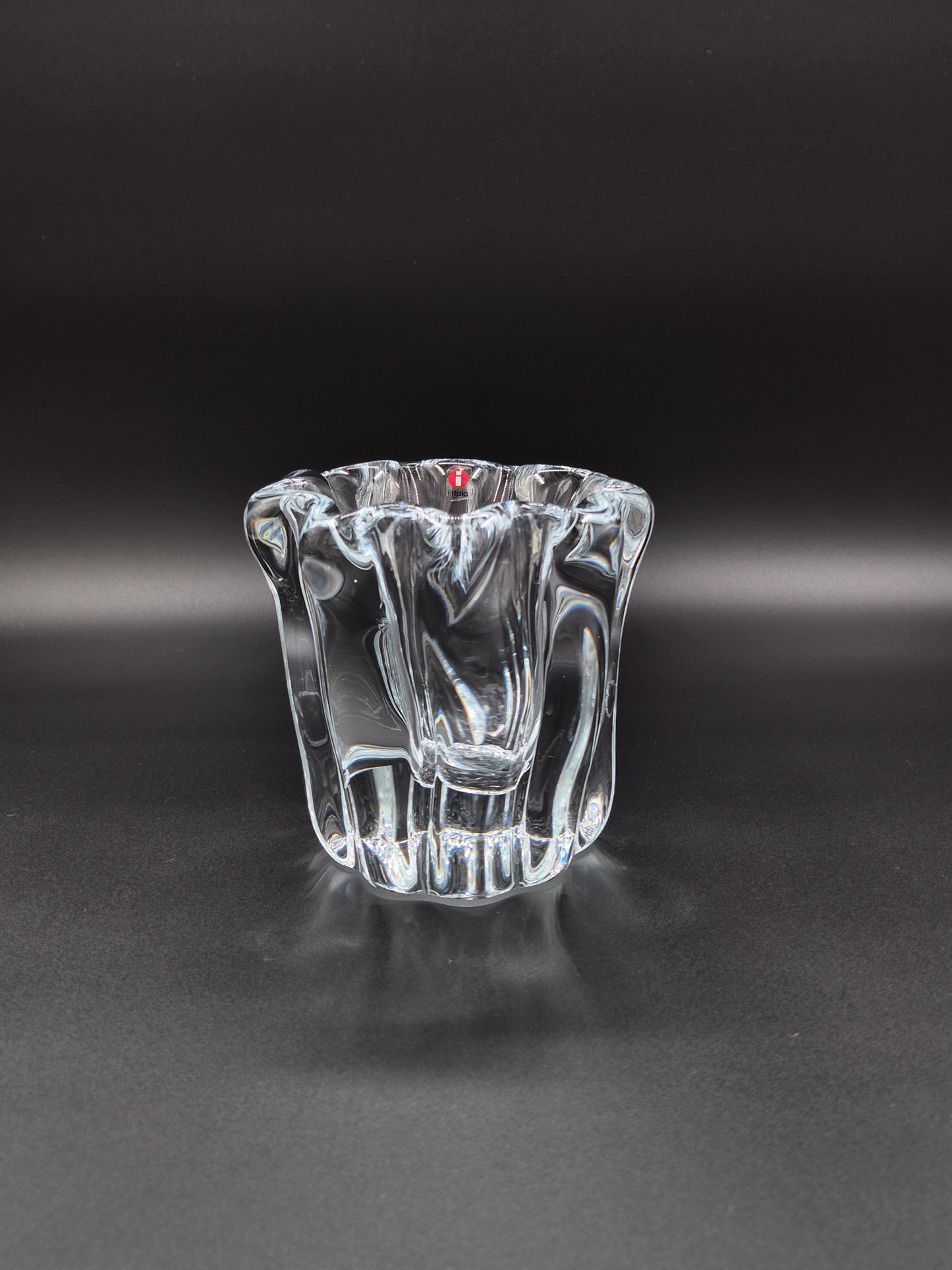 Tapio Wirkkala “Kalvolan Kanto” Vase – Signed Finnish Art Glass by Iittala (2009 Edition)