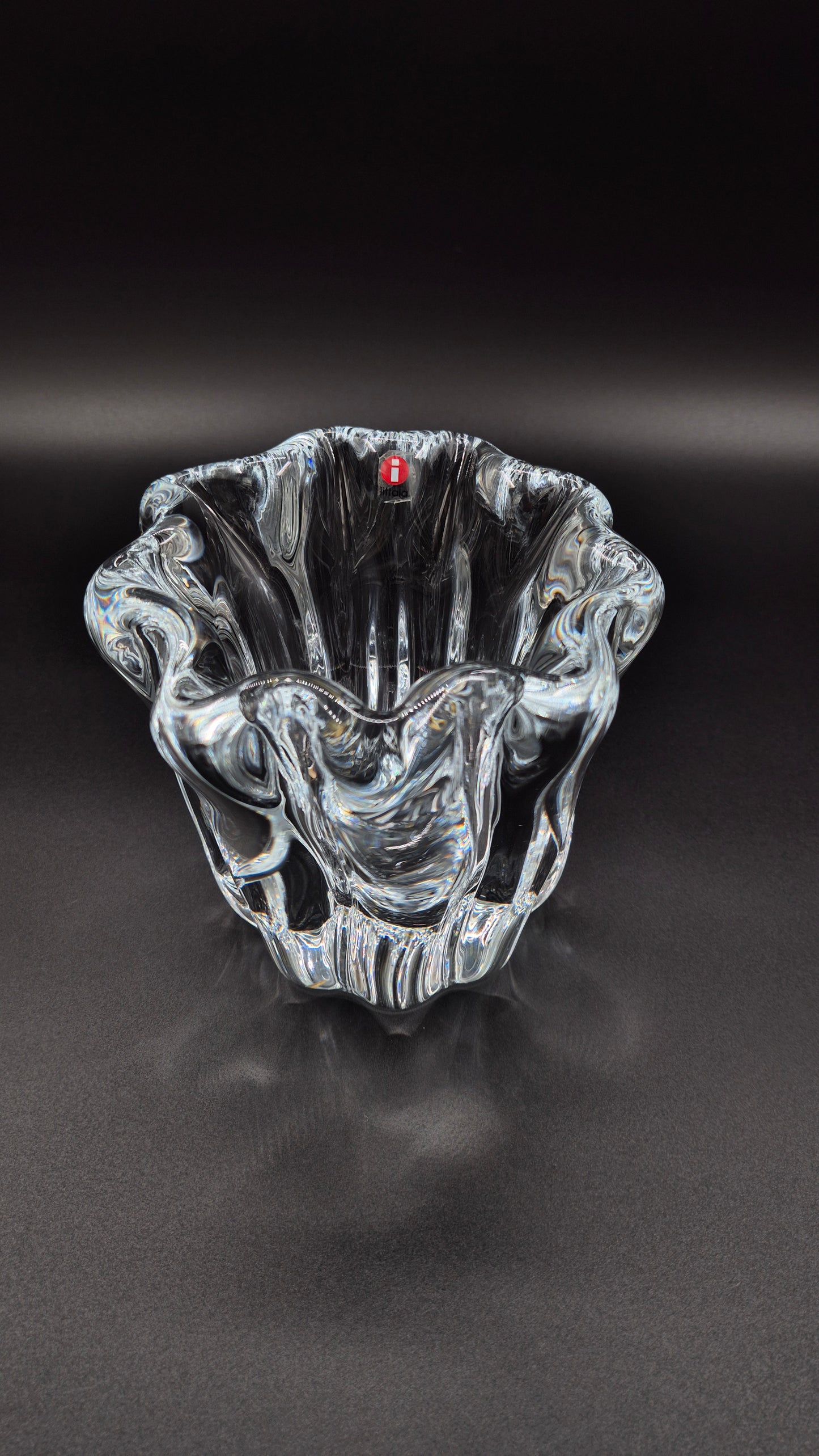 Tapio Wirkkala “Kalvolan Kanto” Vase – Signed Finnish Art Glass by Iittala (2009 Edition)