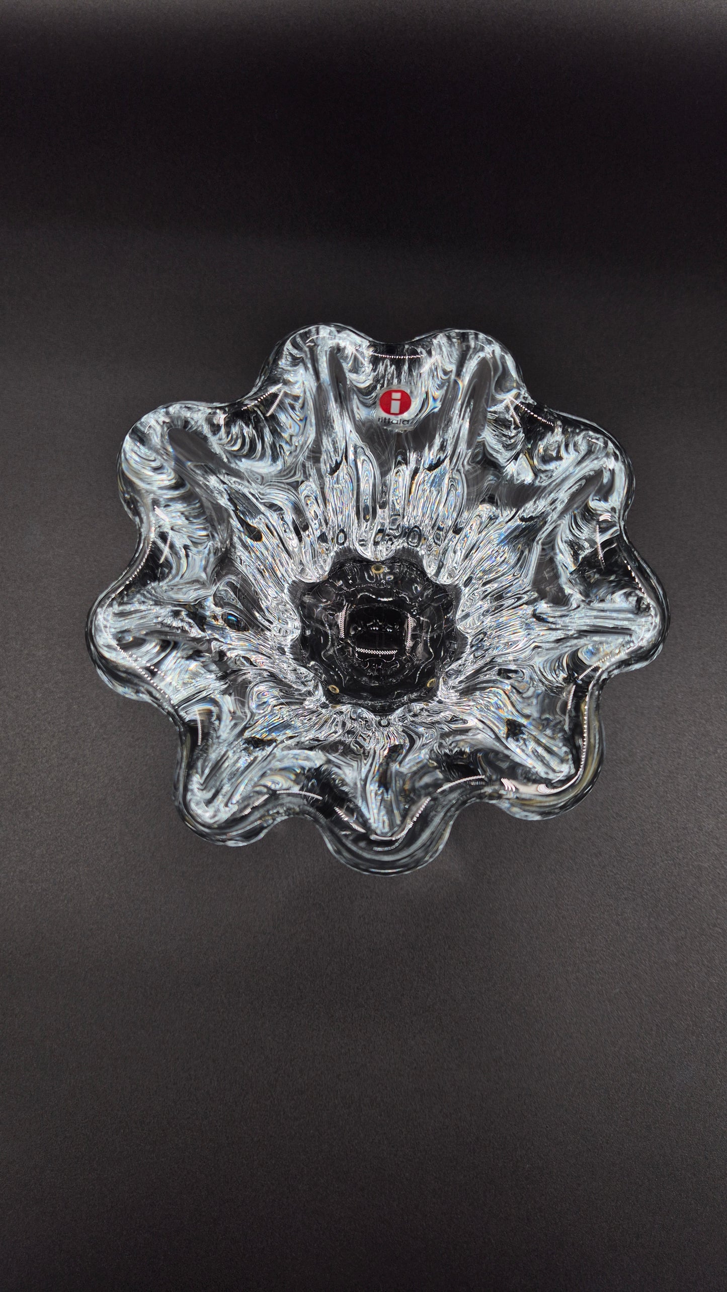 Tapio Wirkkala “Kalvolan Kanto” Vase – Signed Finnish Art Glass by Iittala (2009 Edition)