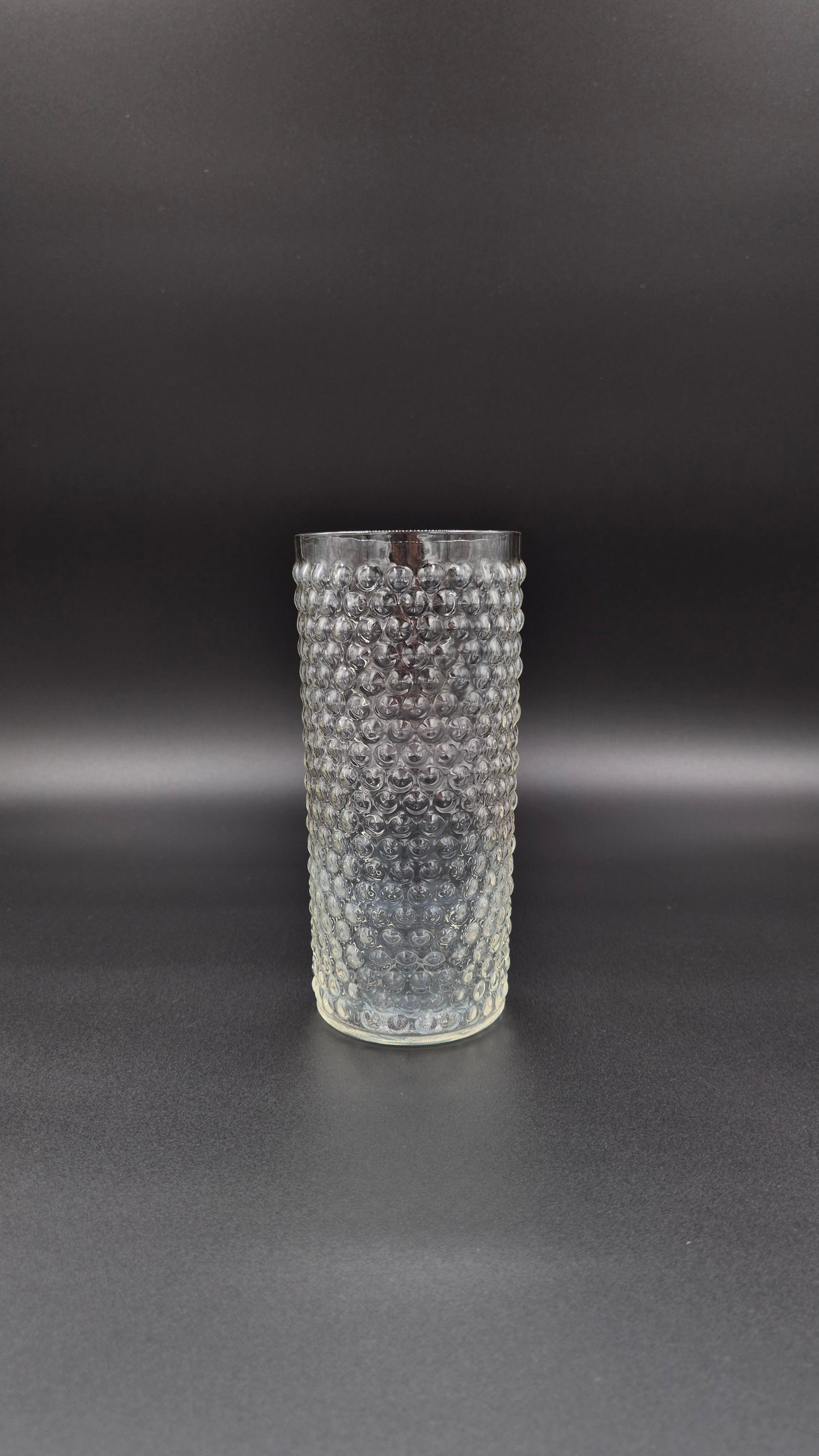 Saara Hopea Vase (Näppylä) for Nuutajärvi – Vintage Finnish Glass