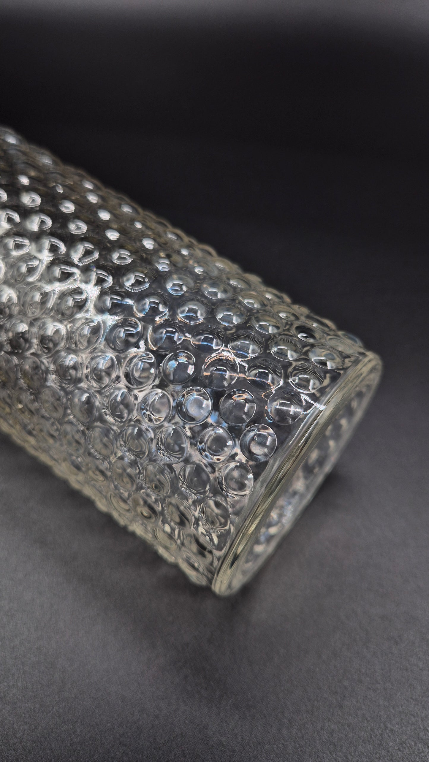 Saara Hopea Vase (Näppylä) for Nuutajärvi – Vintage Finnish Glass