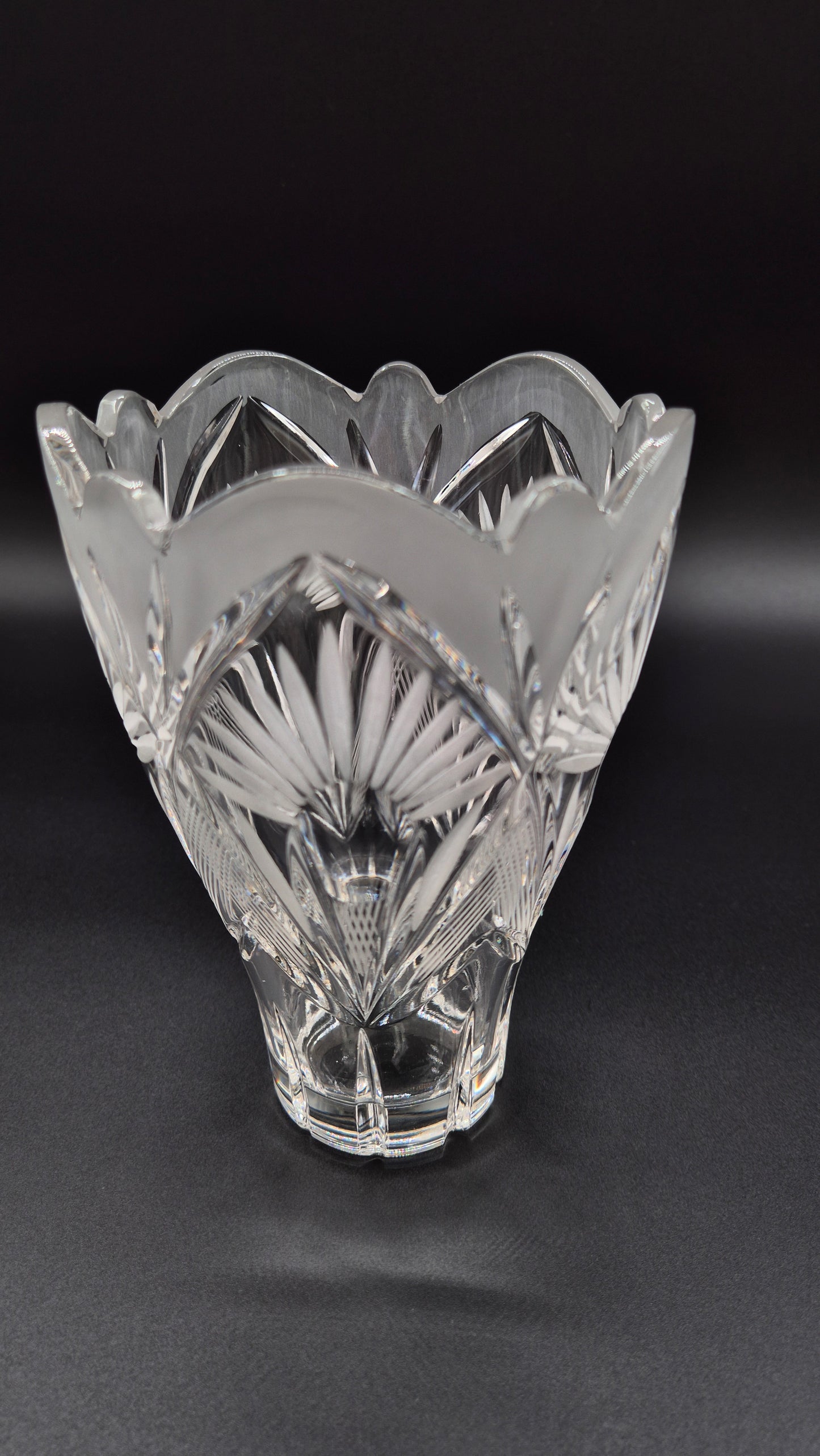 Vintage Crystal Vase – Elegant Cut Glass