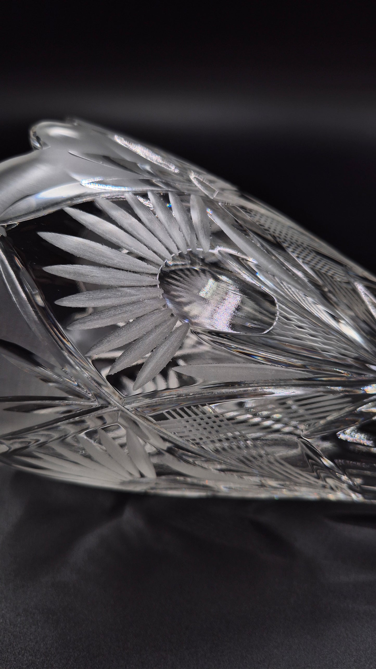 Vintage Crystal Vase – Elegant Cut Glass