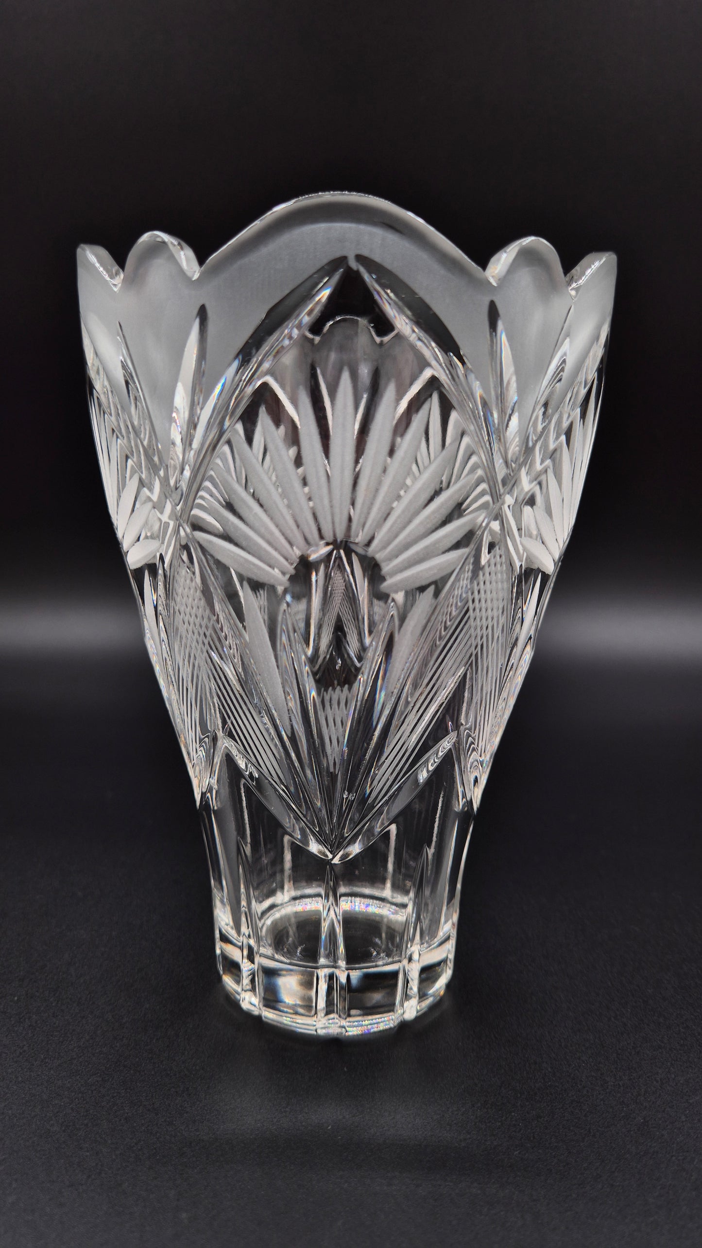 Vintage Crystal Vase – Elegant Cut Glass