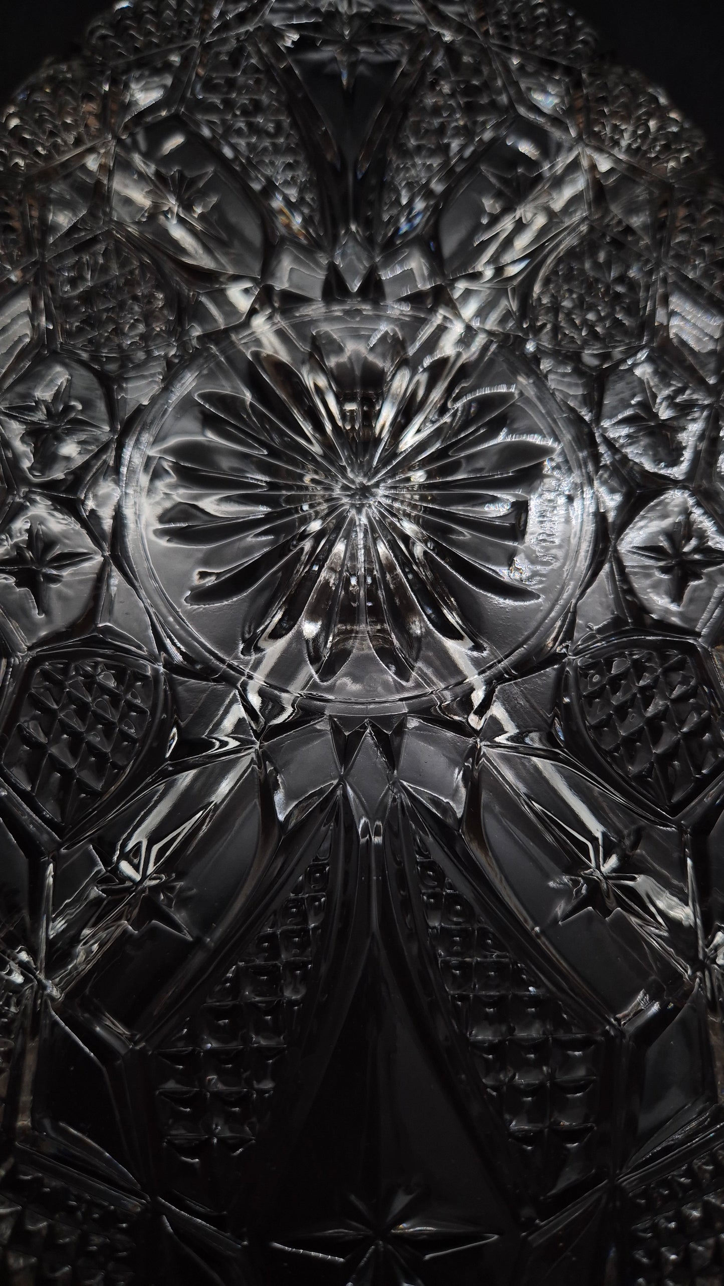 Vintage French Glass Partition Plate – 4-Section Serving Dish (28.5 cm)