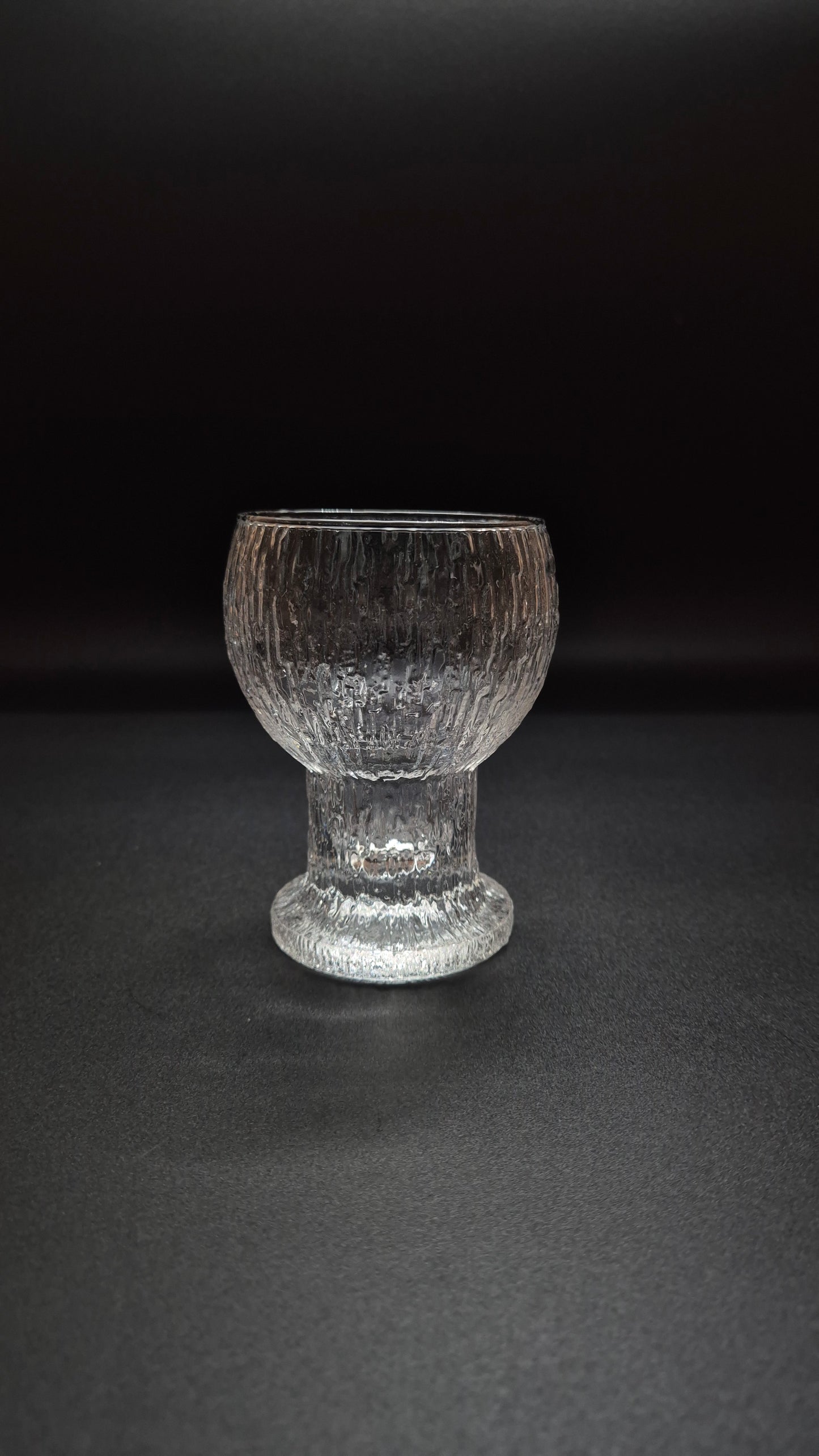 Iittala Kekkerit White Wine Glasses by Timo Sarpaneva (1973–1986)