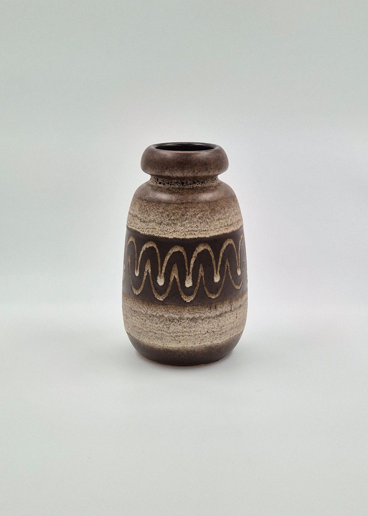 Vase vintage en céramique est-allemande – Poterie moderne du milieu du siècle