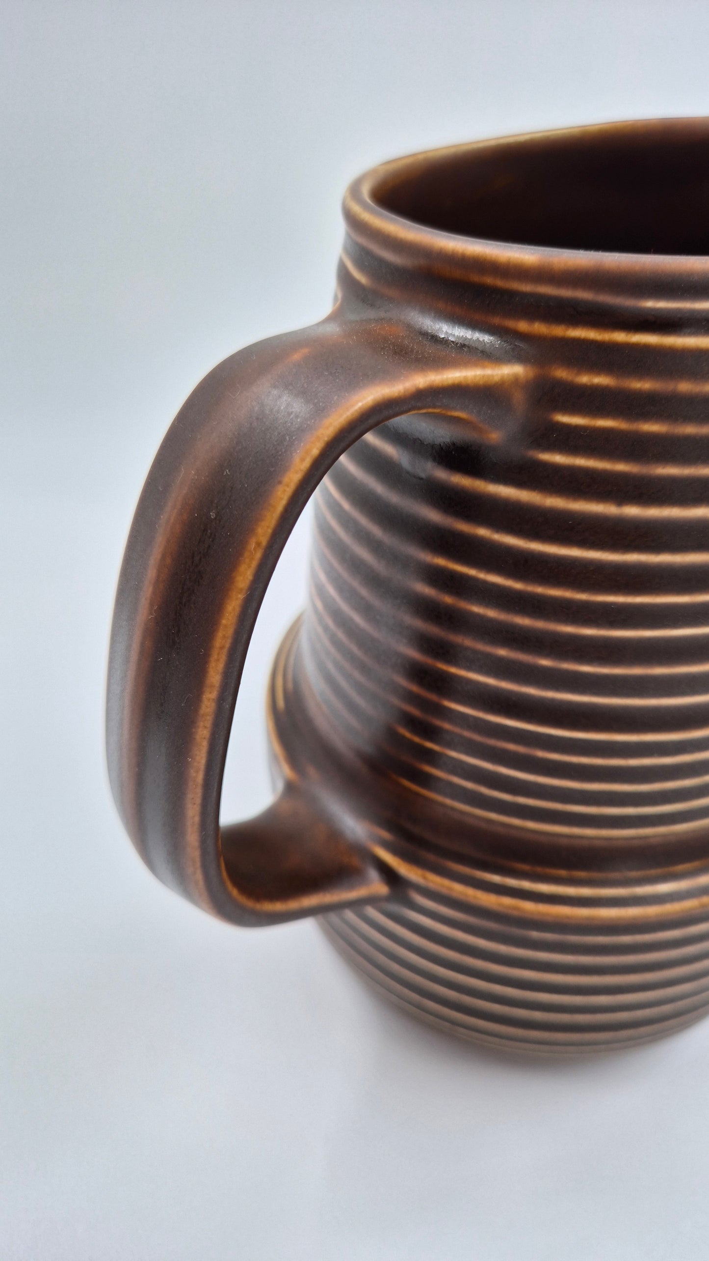 Arabia Kaarna Jug – Göran Bäck Design, Finland